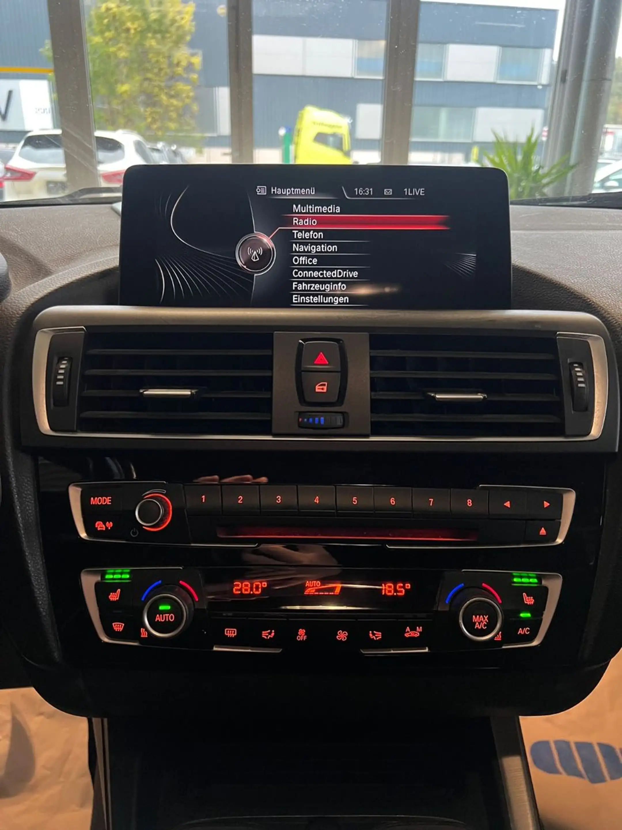 BMW 120 i M Sport Paket *NAVI *SITZHEIZUNG — photo 13
