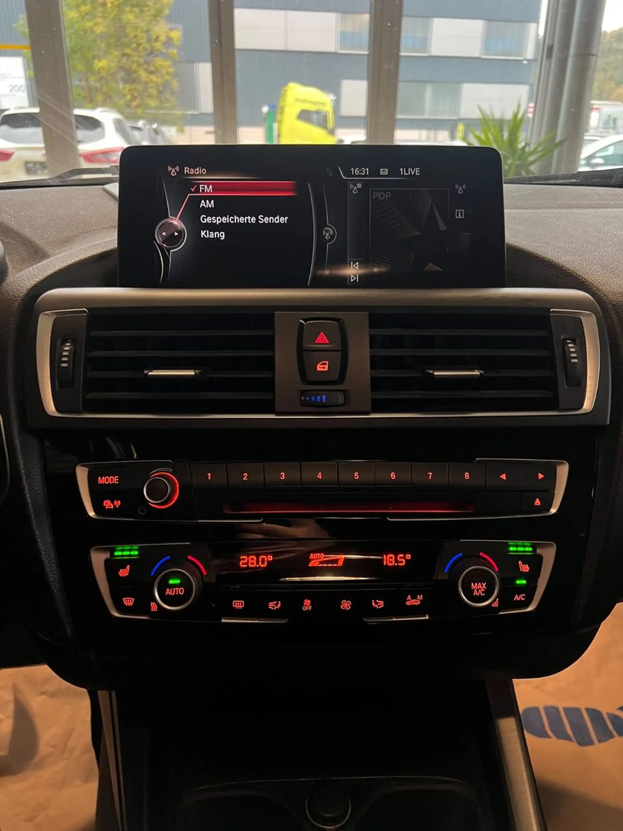 BMW 120 i M Sport Paket *NAVI *SITZHEIZUNG — photo 12