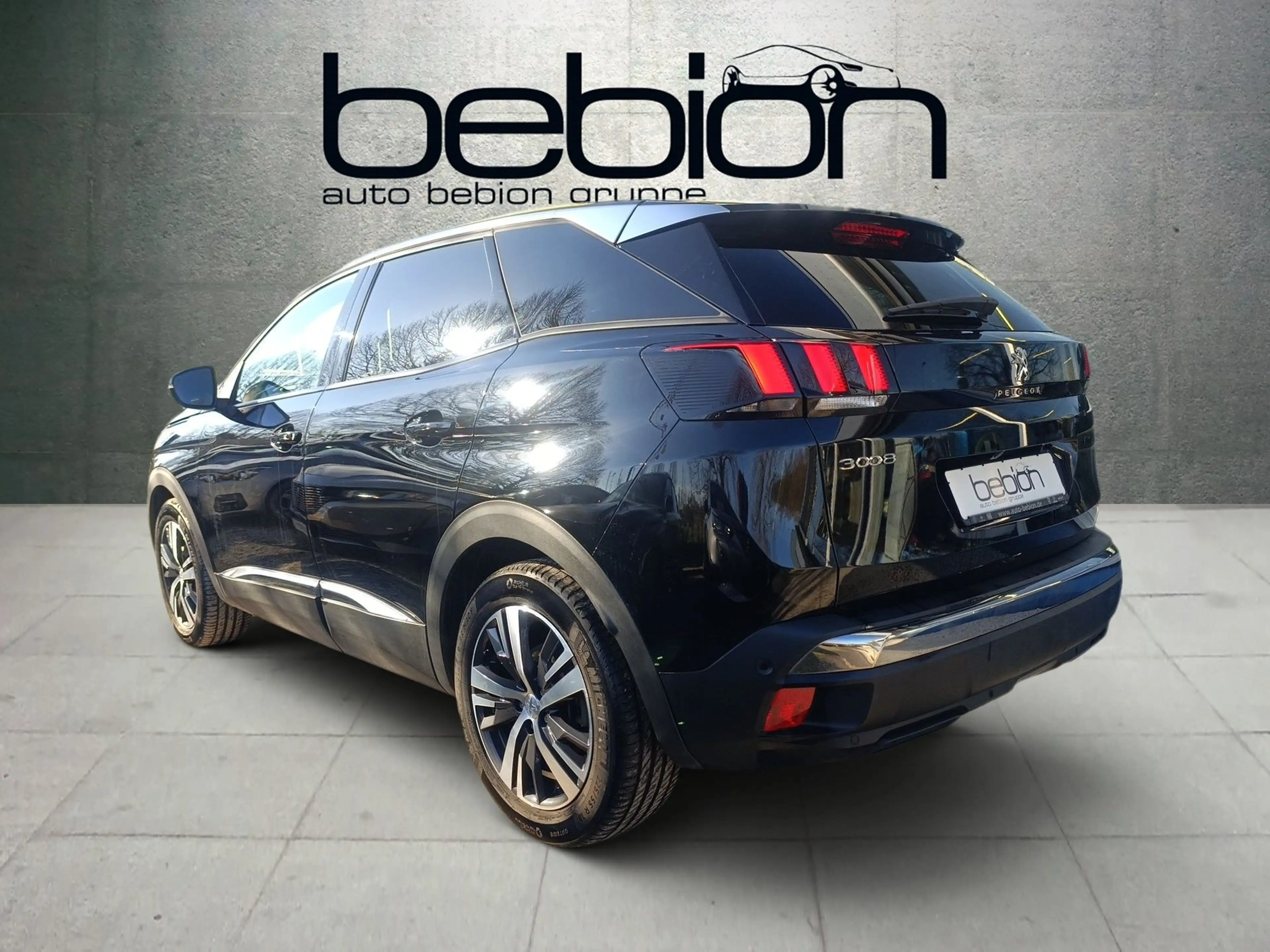 Peugeot 3008 1.2 136 Allure Pack KeyLess LED Navi PDC — photo 12