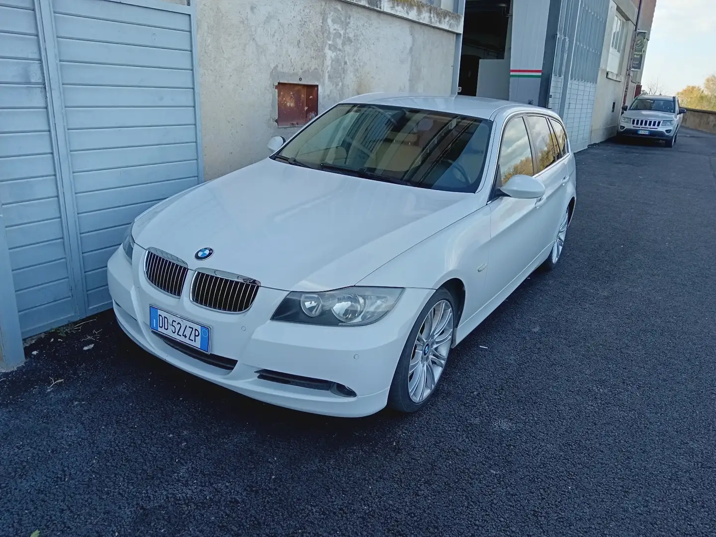 BMW 325 325iX Touring auto - 1