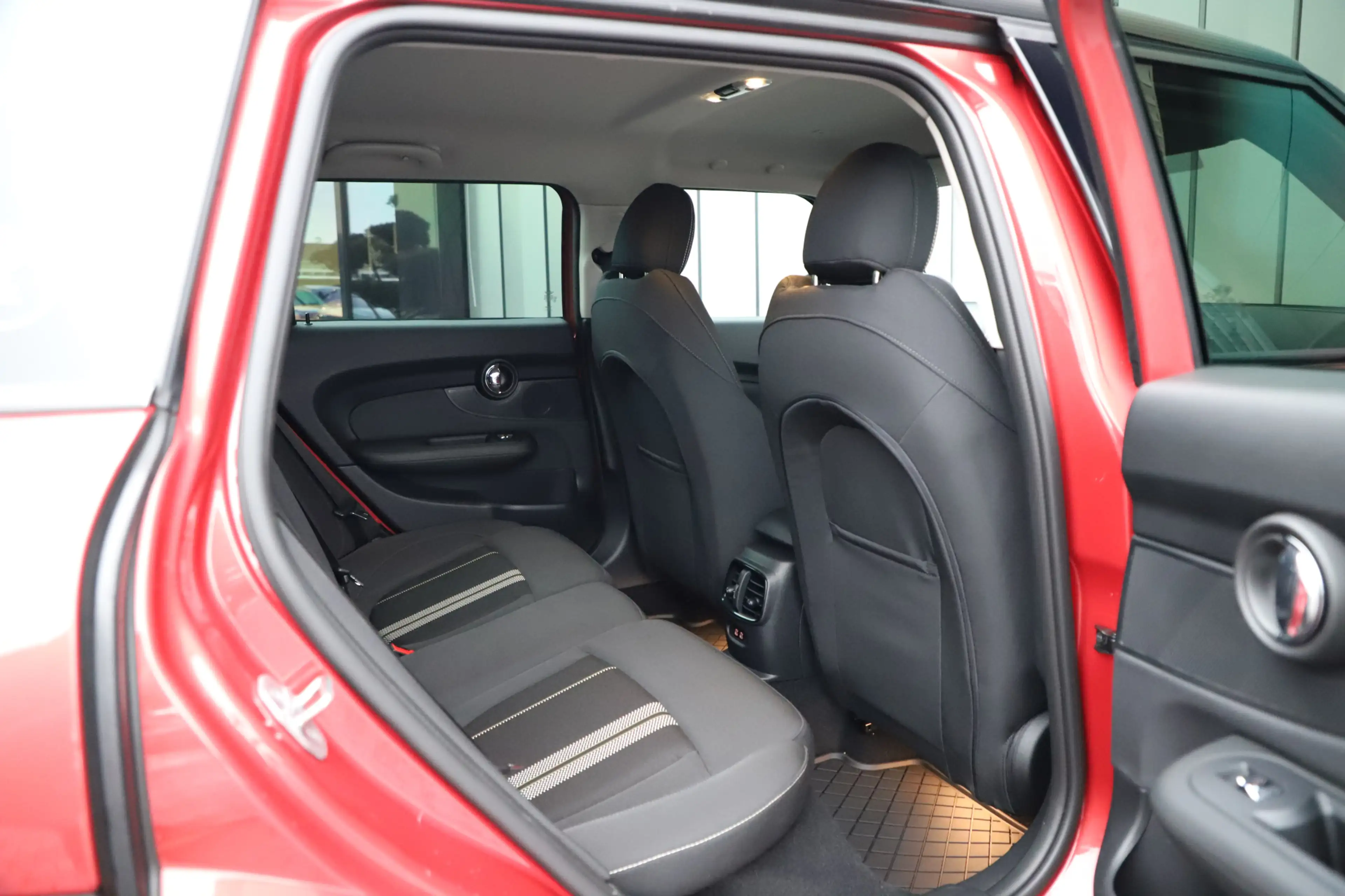 MINI Cooper S Clubman Mini 2.0 | 192PK | Led | Stoelverwarming | Clima | — photo 6
