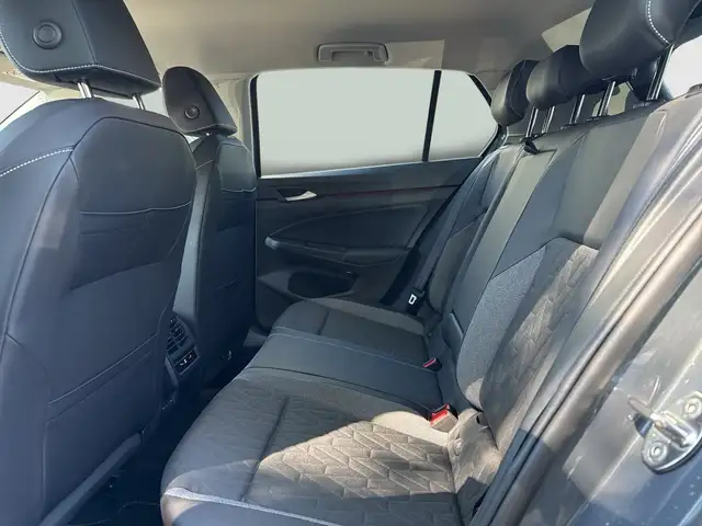 Volkswagen Golf view 10