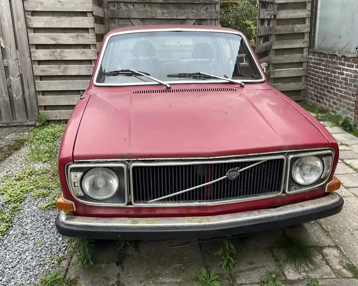 Volvo 144 Deluxe, foto 1