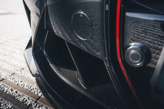 BMW M4 view 5