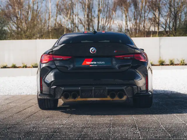 BMW M4 view 7