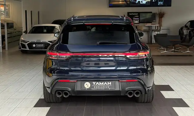 Porsche Macan view 9