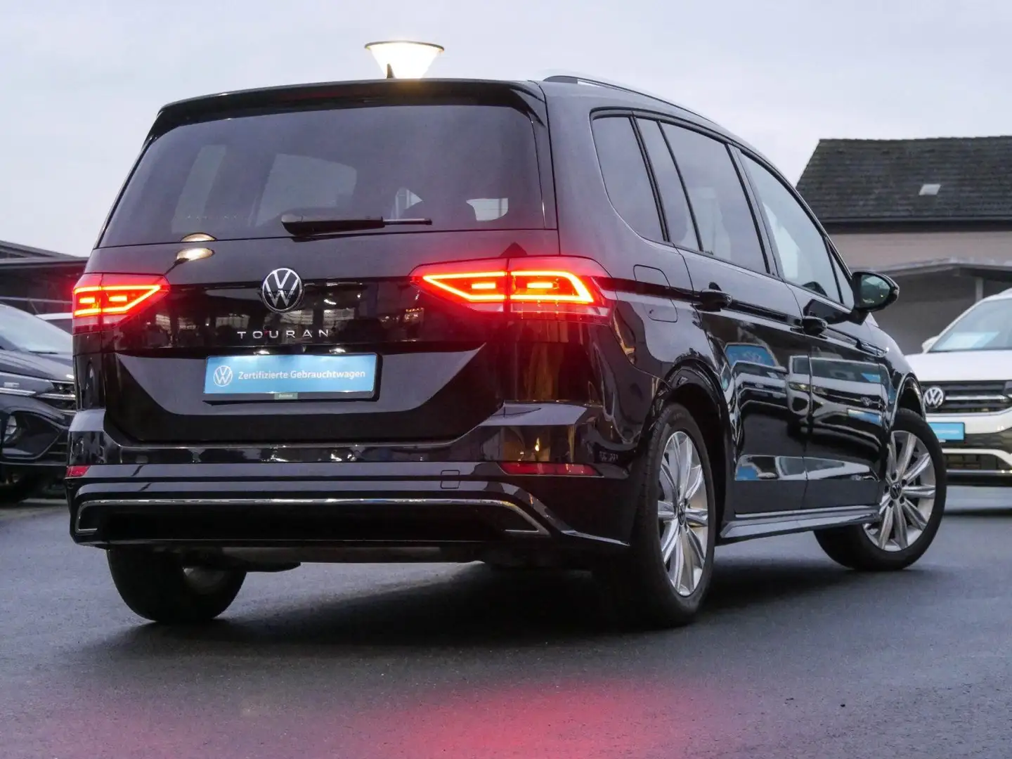 Volkswagen Touran 1. TSI R-Line Kamera ACC NAVI LED Schwarz - 2