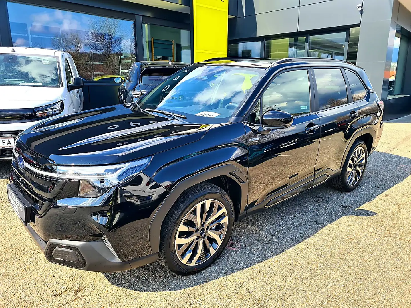 Subaru Forester 2,0i e-Boxer Premium AWD Aut. LEDER, PANO, 8 JA... Schwarz - 2