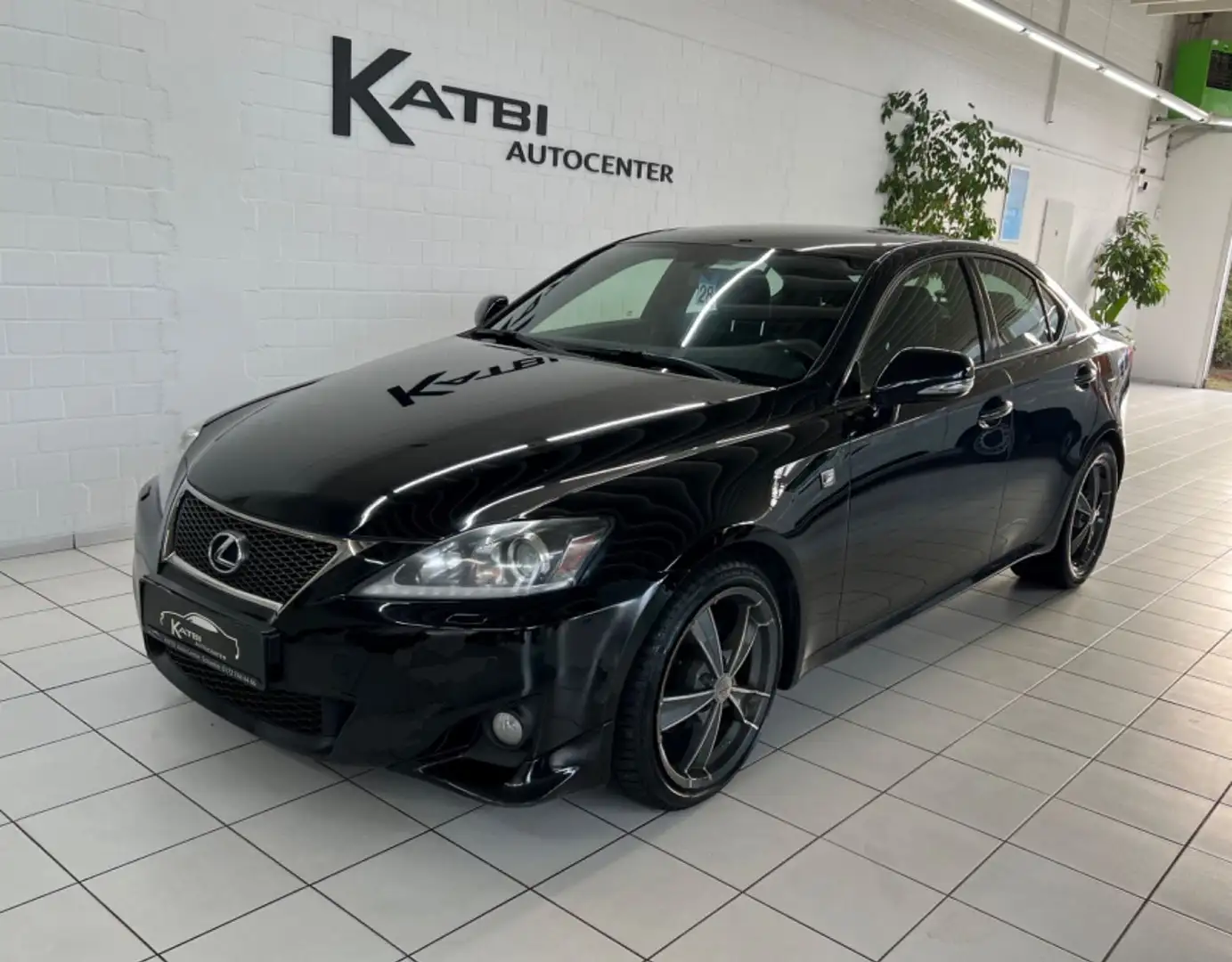Lexus IS 220d D F Sport Navi Kamera HU 12.2025 Schwarz - 1