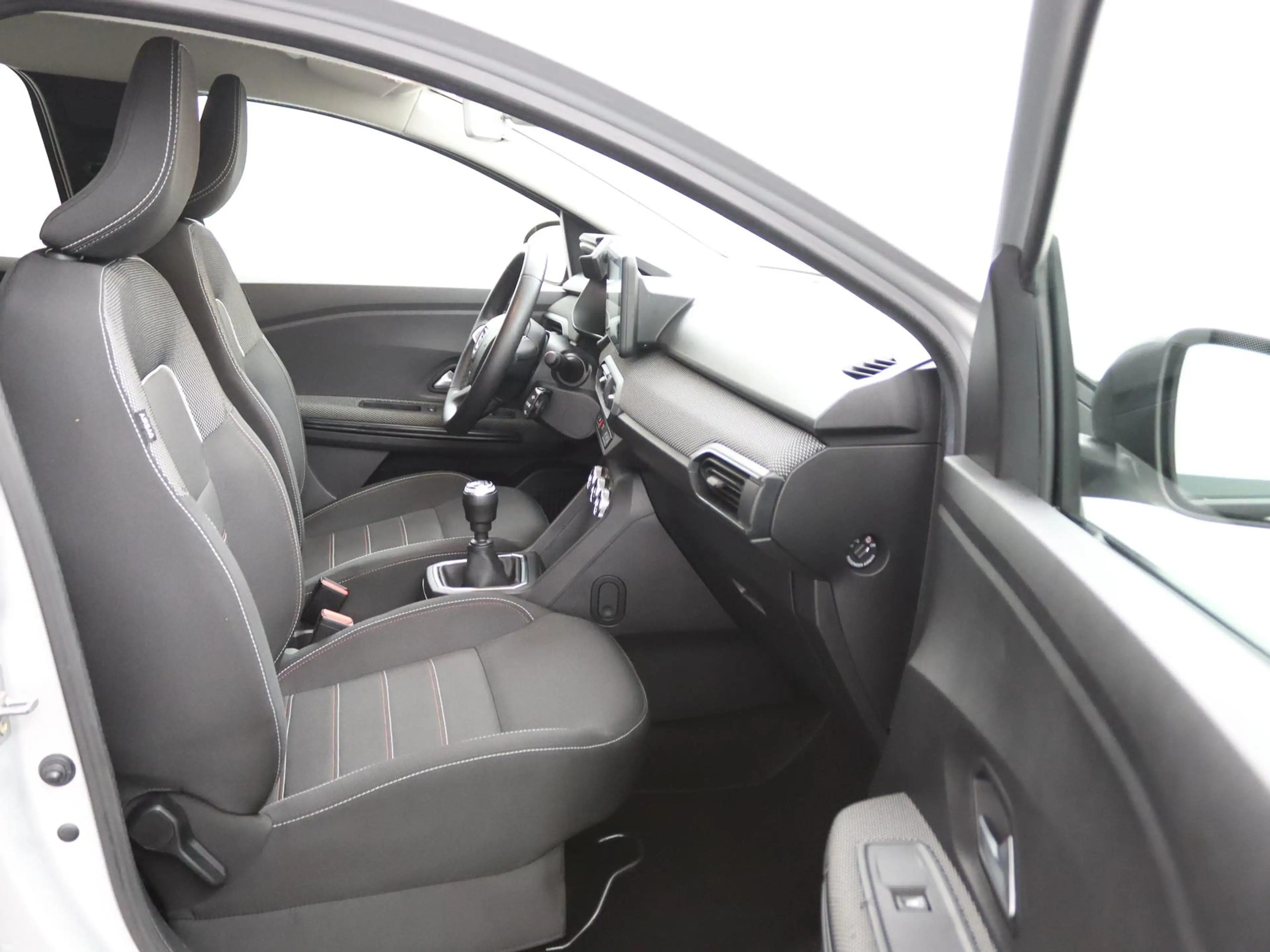 Dacia Jogger TCe 90 Extreme 5p. | Trekhaak | Parkeercamera | — photo 12