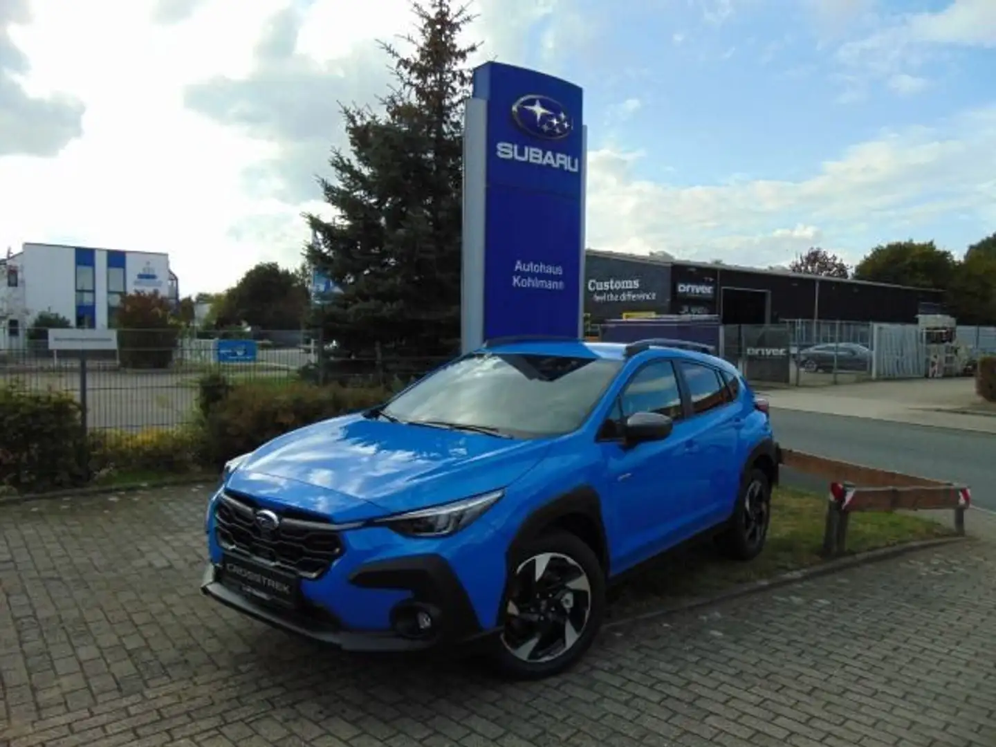 Subaru Crosstrek 2.0ie e-BOXER Active Lineartro ALU Blau - 1