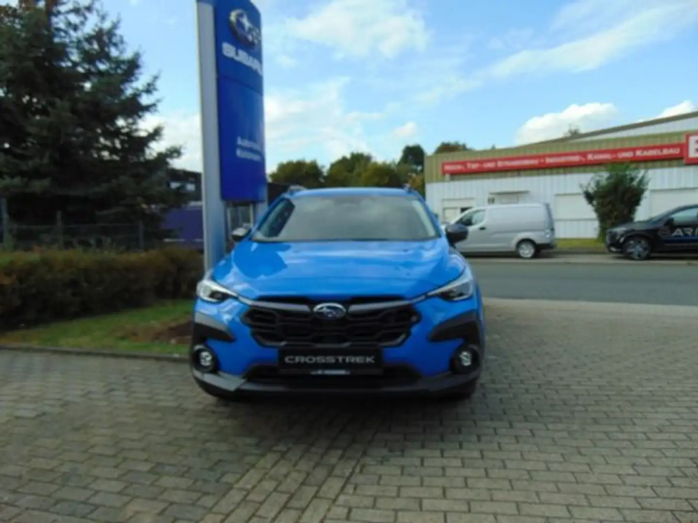 Subaru Crosstrek 2.0ie e-BOXER Active Lineartro ALU Blau - 2