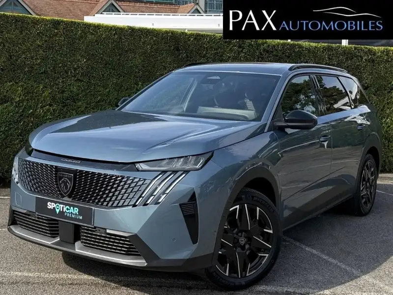 PEUGEOT 5008