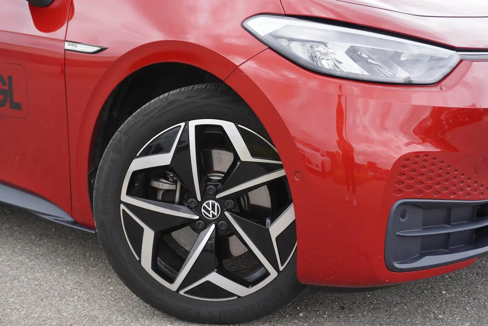 Volkswagen ID.3 Pro Performance+NAVI+AHK+ACC+KAMERA+SILVER Roşu - 2