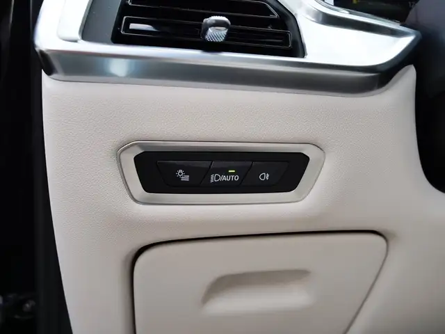 BMW X7 view 23
