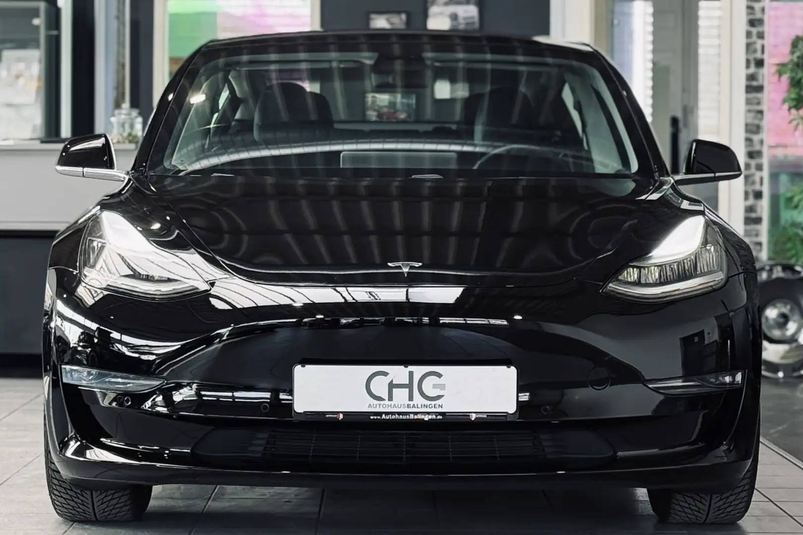 Tesla Model 3 Long Range Dual AWD AHK Schwarz - 2