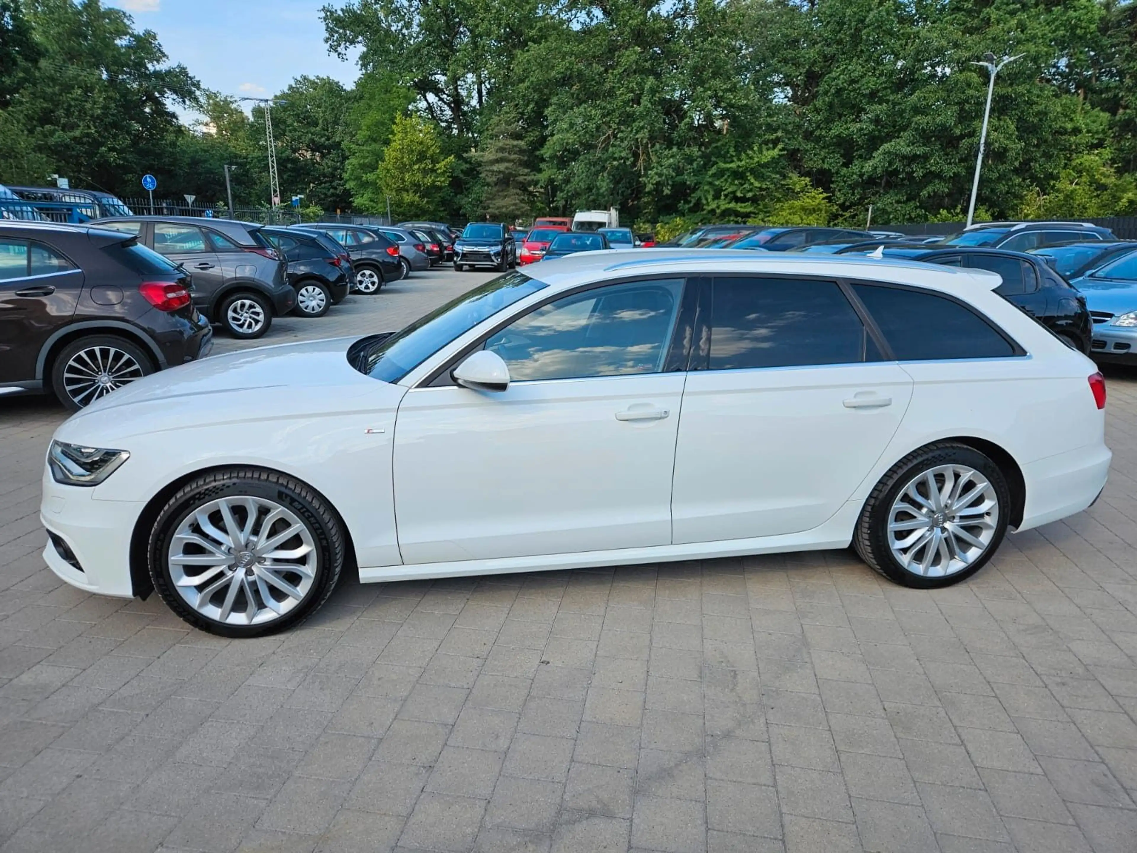 Audi A6 Avant 2.0 TDI ultra — photo 8