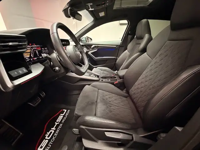 Audi RS3 view 9