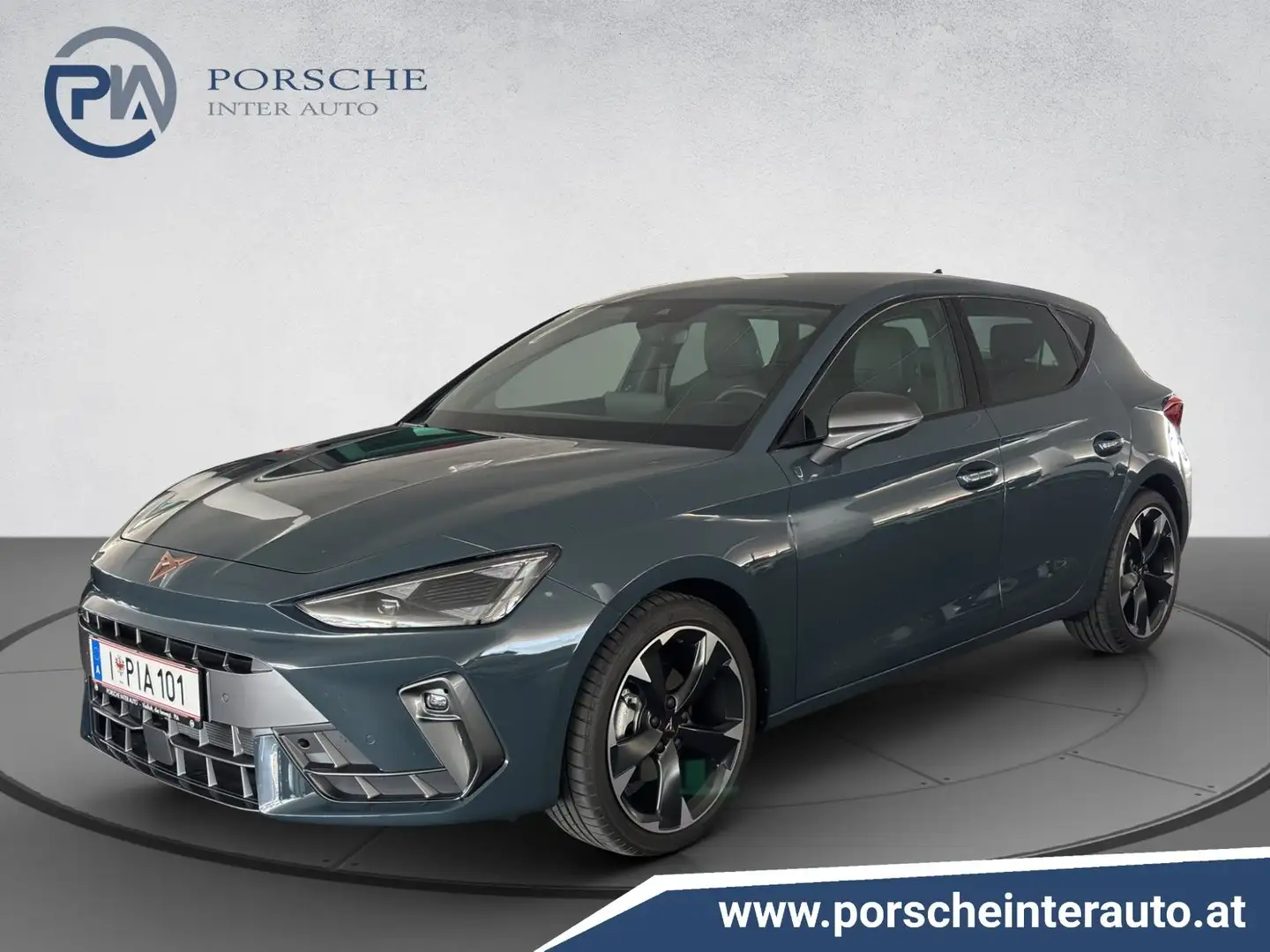 CUPRA Leon 1.5 eTSI DSG 150 PS ACT Blau - 1