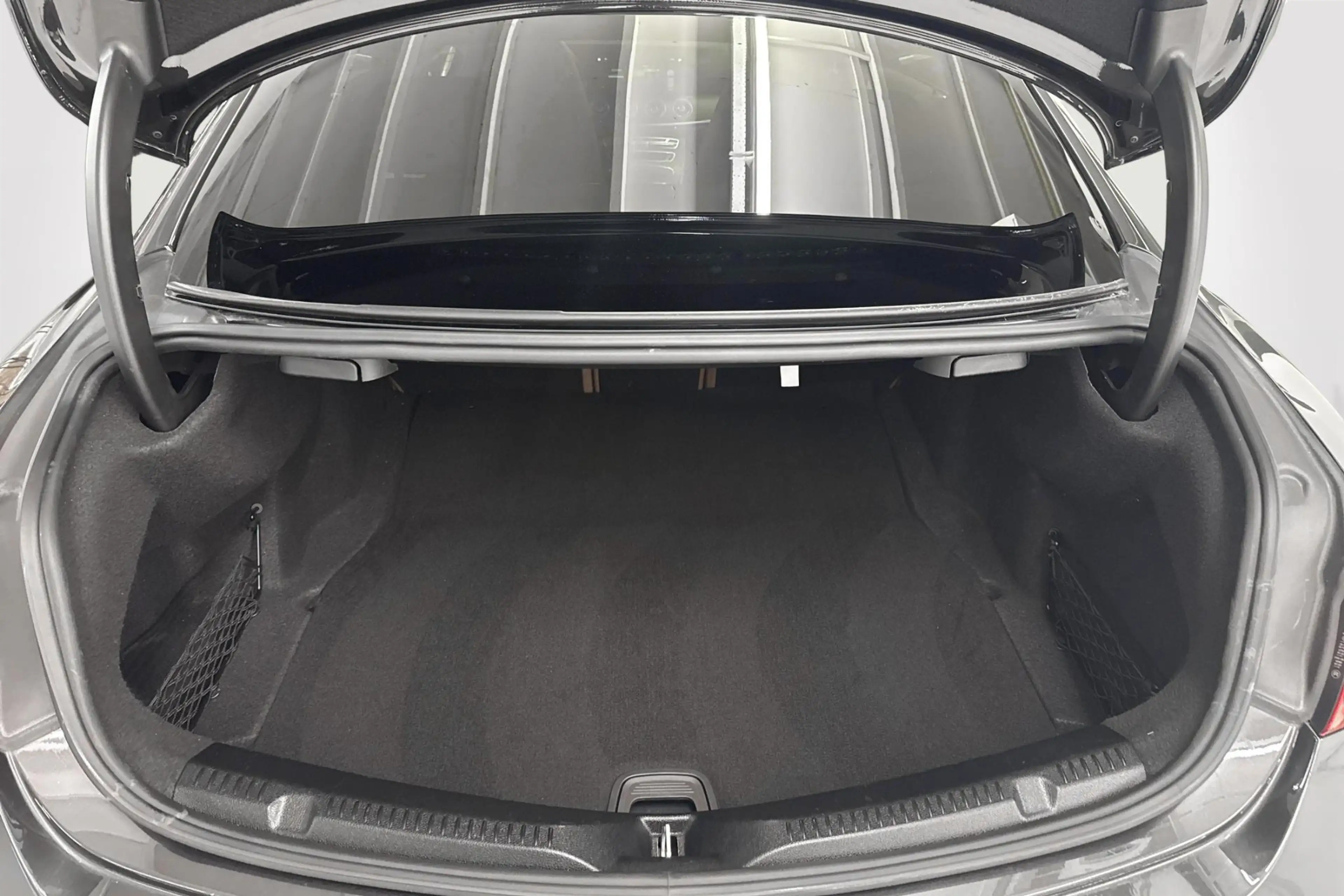 Mercedes-Benz E 450 Coupé E 4MATIC — photo 10