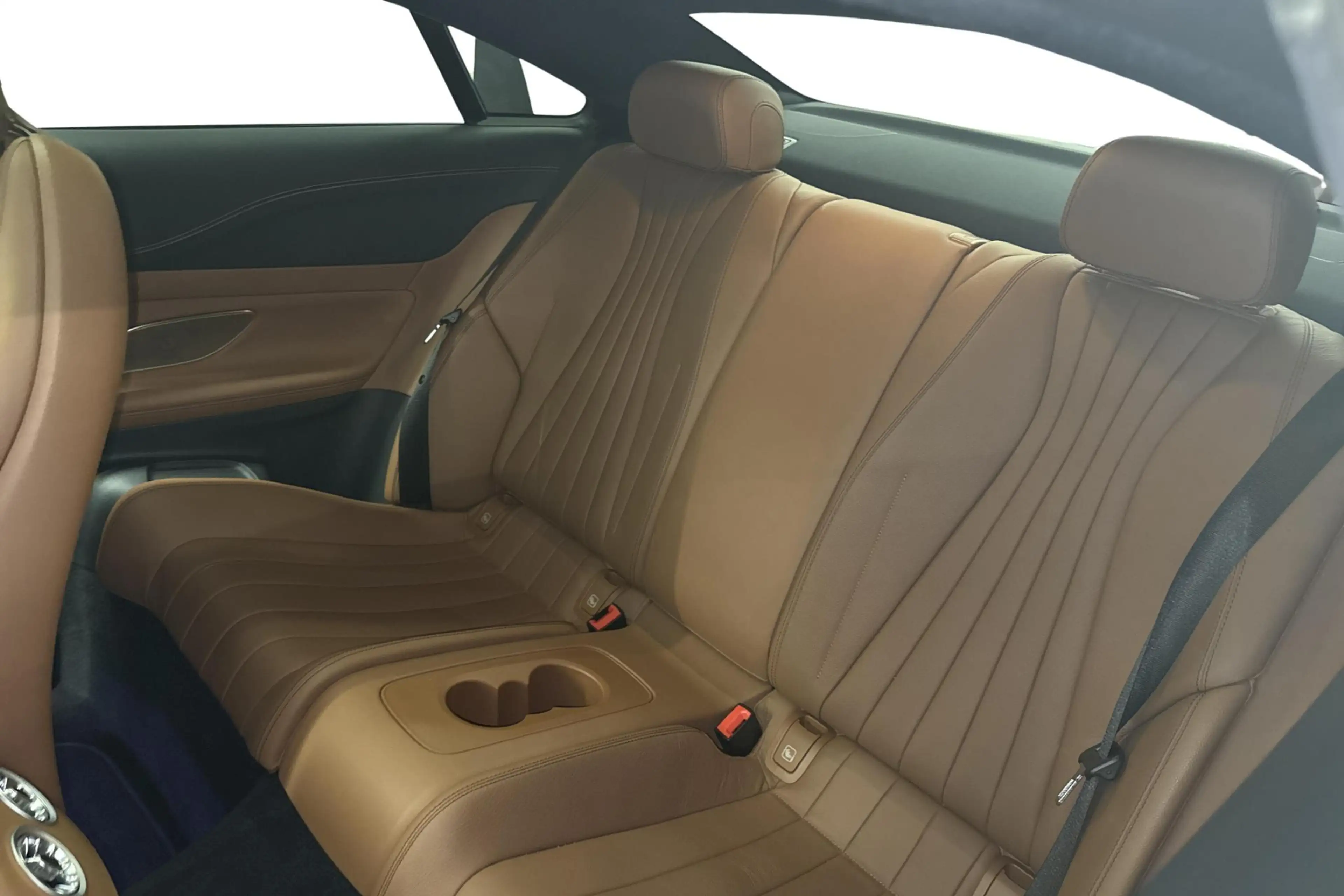 Mercedes-Benz E 450 Coupé E 4MATIC — photo 7