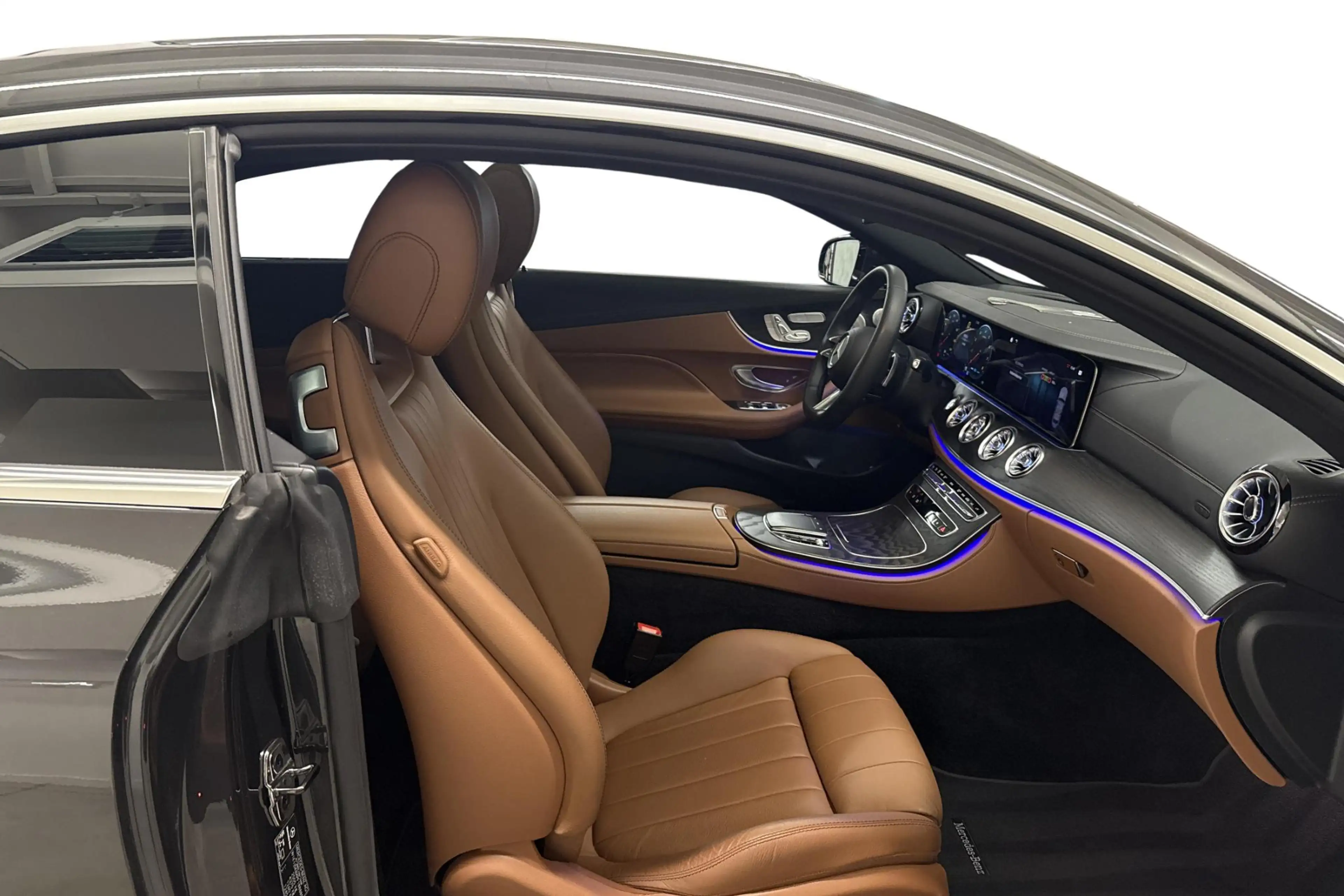 Mercedes-Benz E 450 Coupé E 4MATIC — photo 6