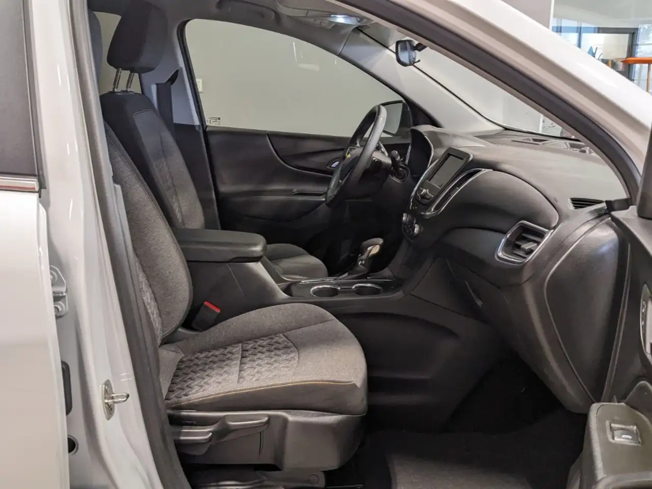 Chevrolet Equinox снимка Chevrolet Equinox
