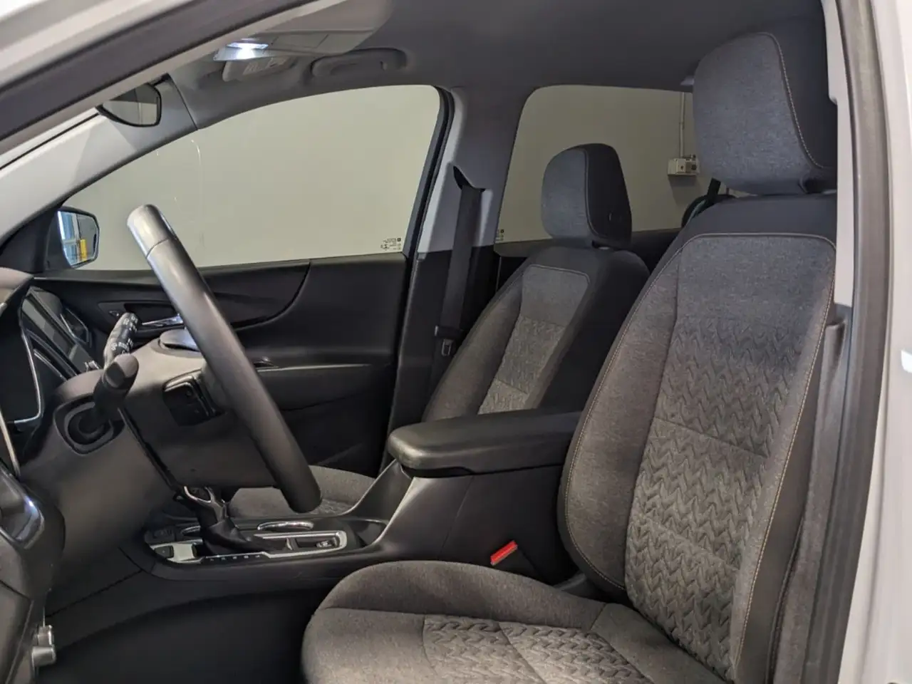 Chevrolet Equinox снимка Chevrolet Equinox