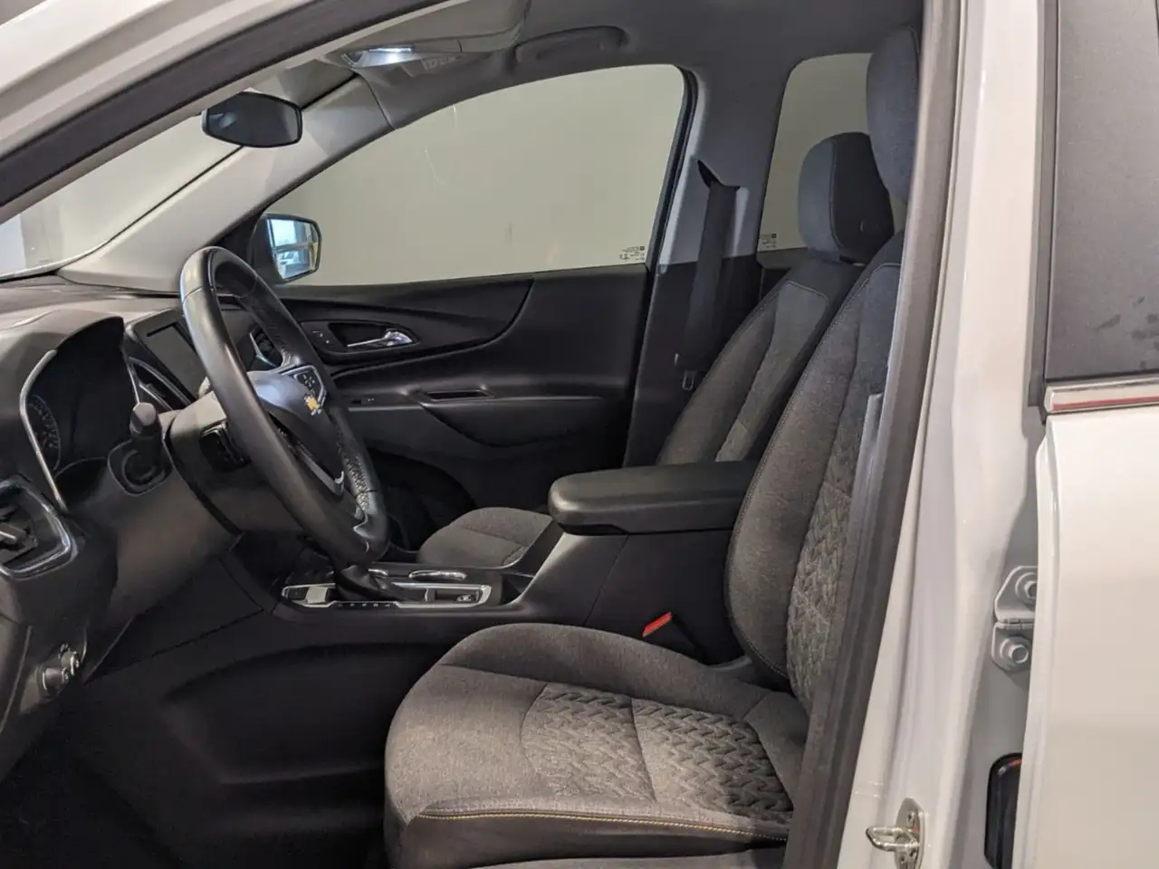 Chevrolet Equinox снимка Chevrolet Equinox