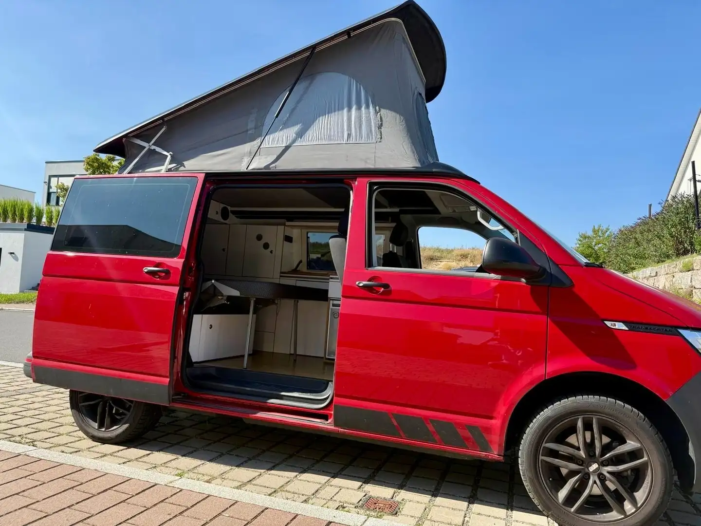 Volkswagen T6 Transporter Rot - 1