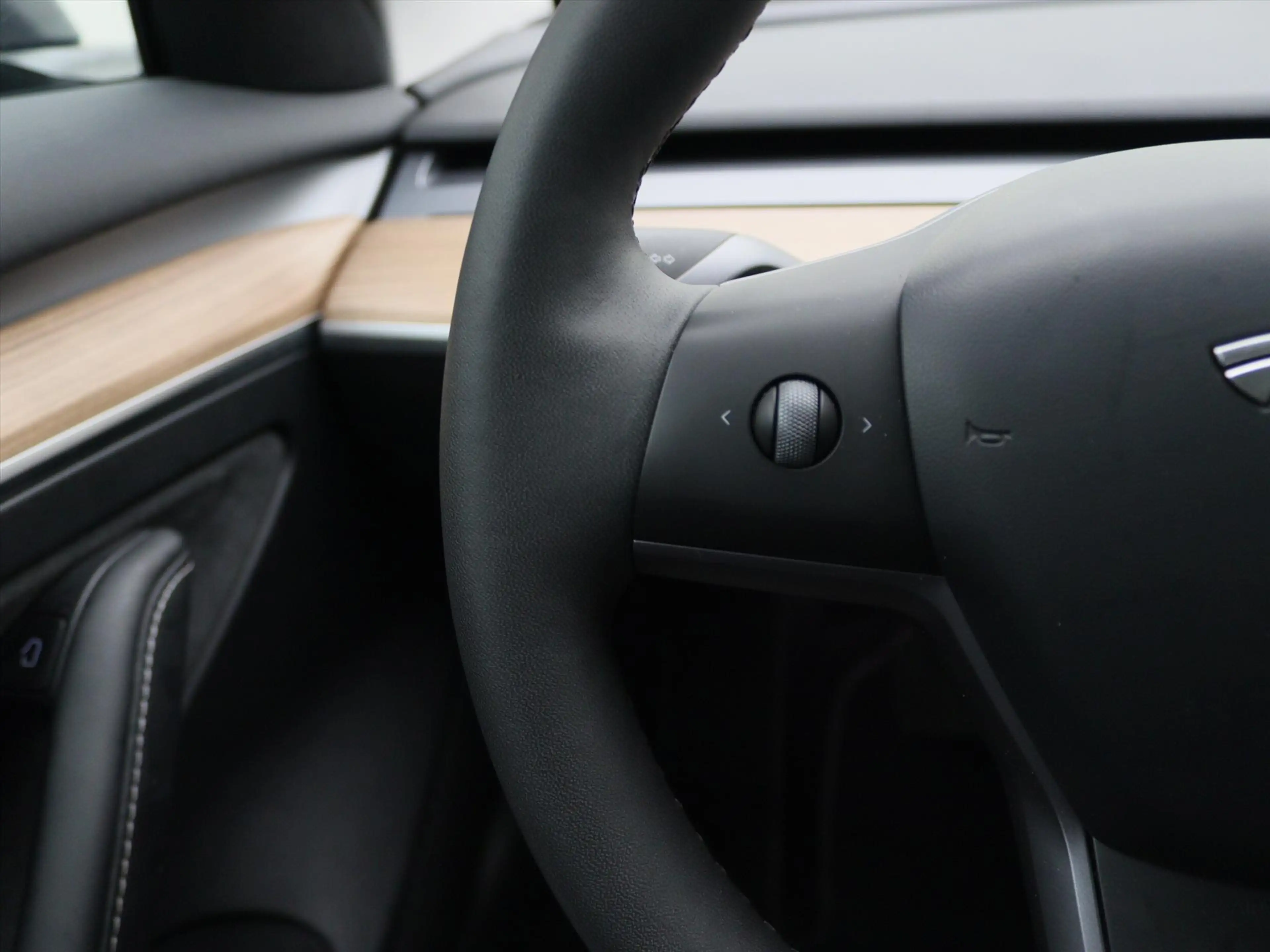 Tesla Model 3 Long Range AWD 75kWh 351pk 94.3% SoH [ AMD RYZEN+A — photo 22
