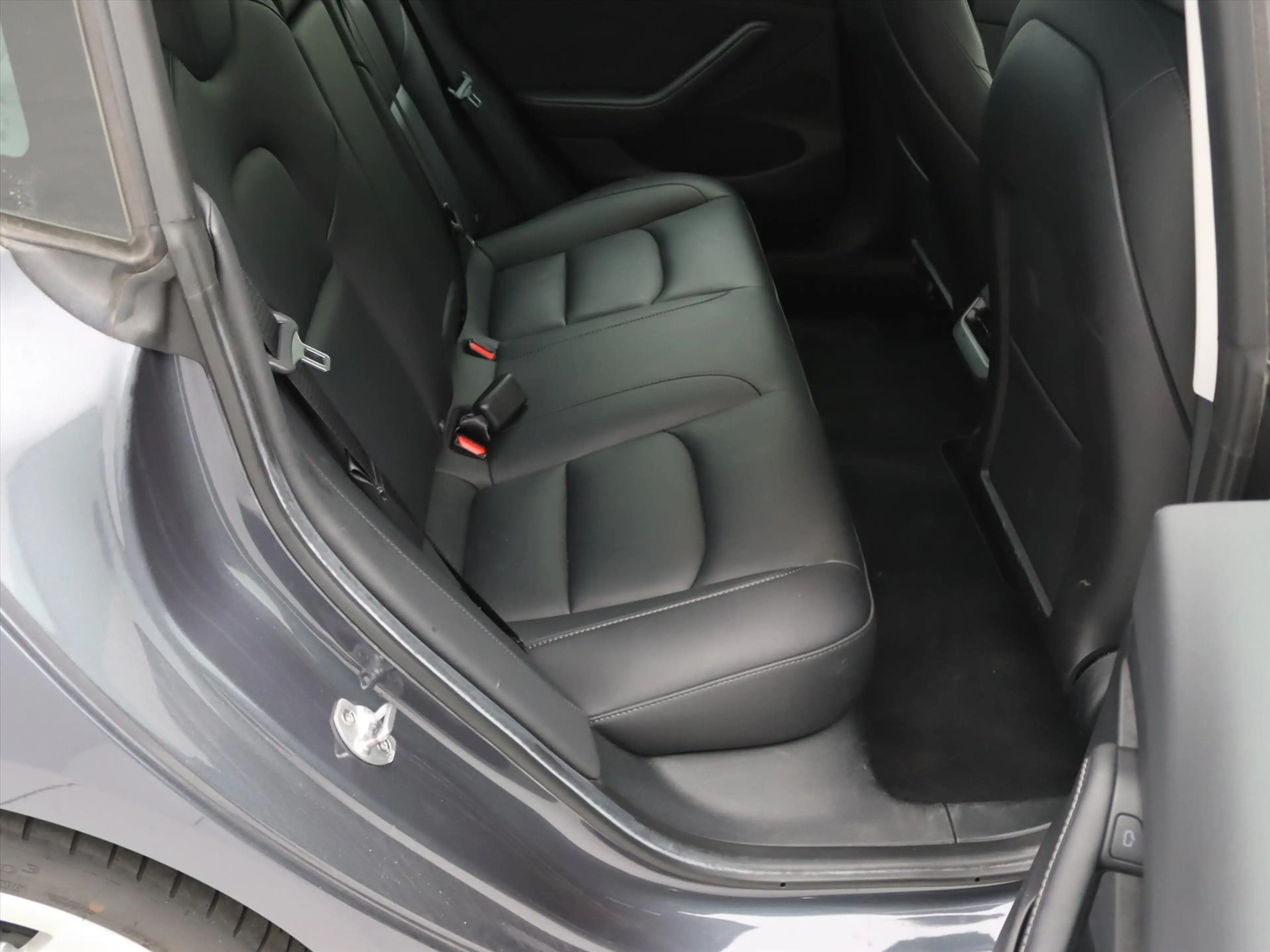 Tesla Model 3 Long Range AWD 75kWh 351pk 94.3% SoH [ AMD RYZEN+A — photo 15