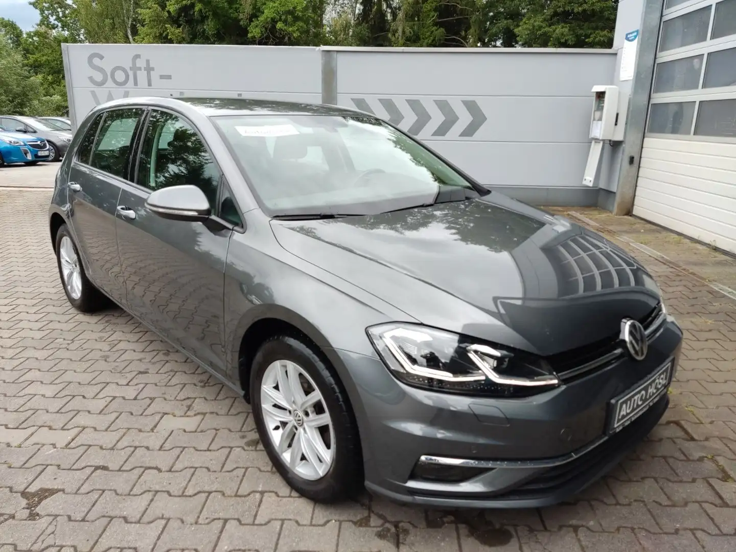 Volkswagen Golf 1.5 TSI DSG Highline*Navi*SHZ*LED* Gris - 1