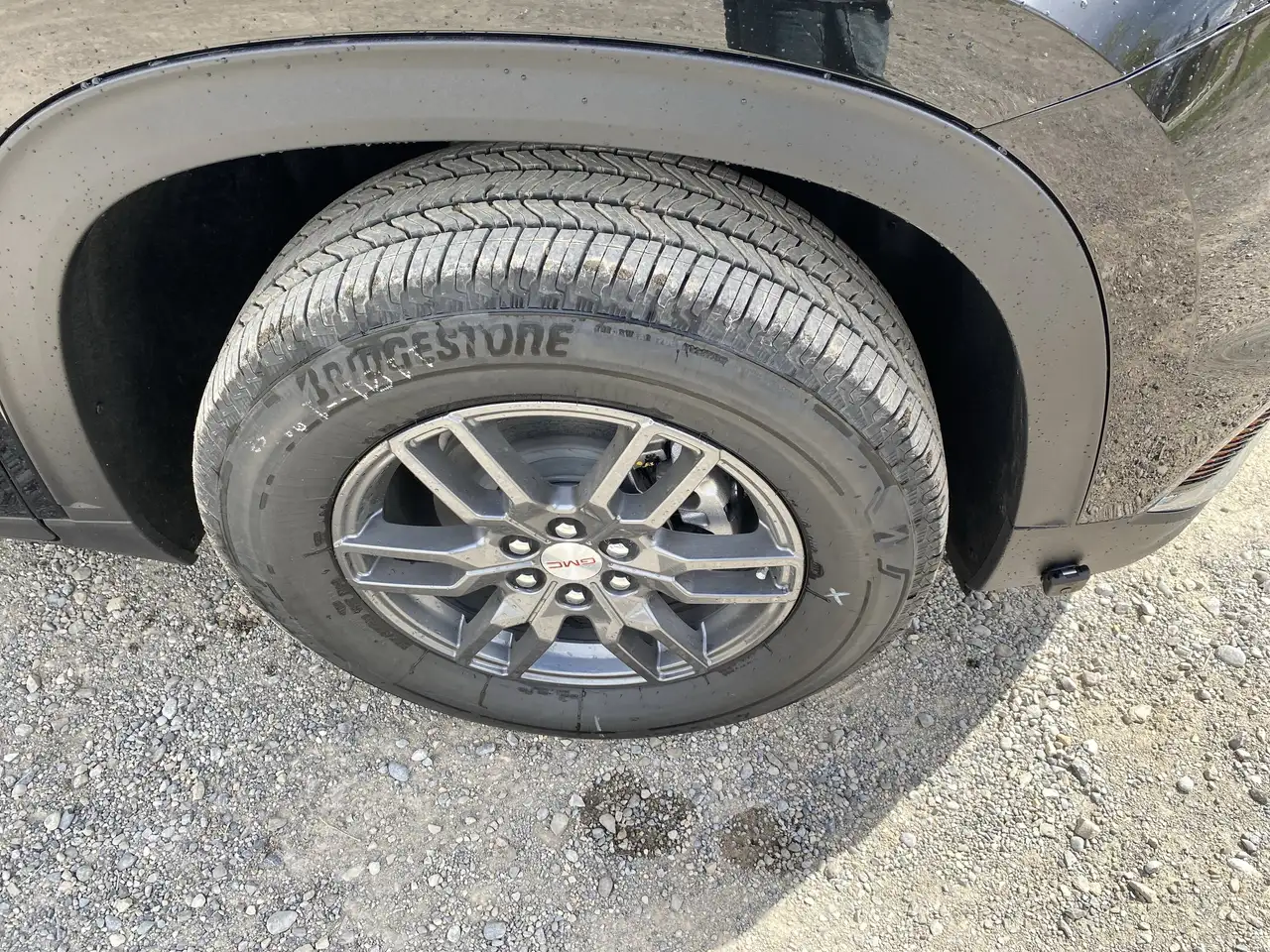 GMC Acadia снимка GMC Acadia