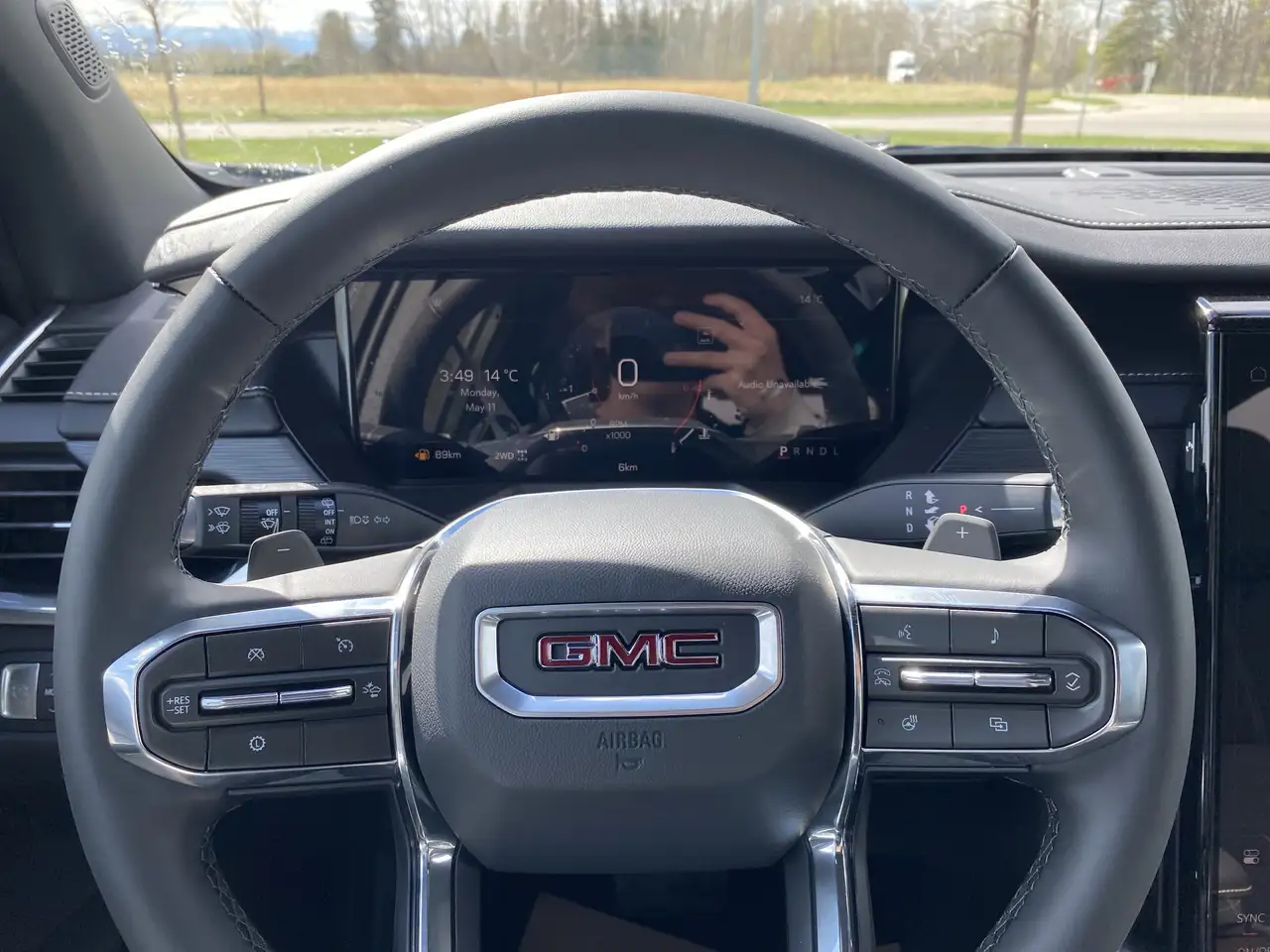 GMC Acadia снимка GMC Acadia