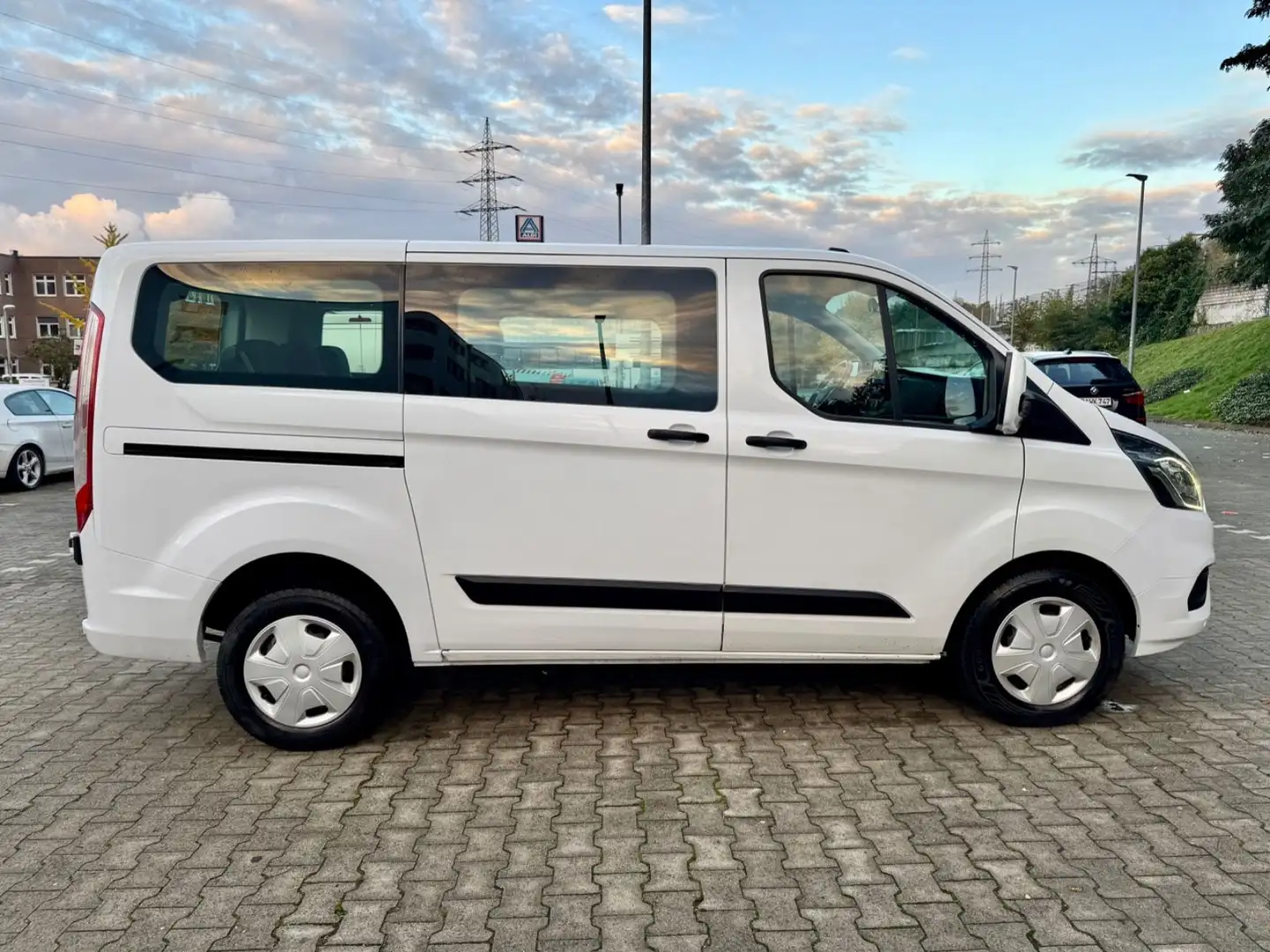 Ford Transit /Tourneo Custom Kombi 320 L1 * 1. Hand * Weiß - 2