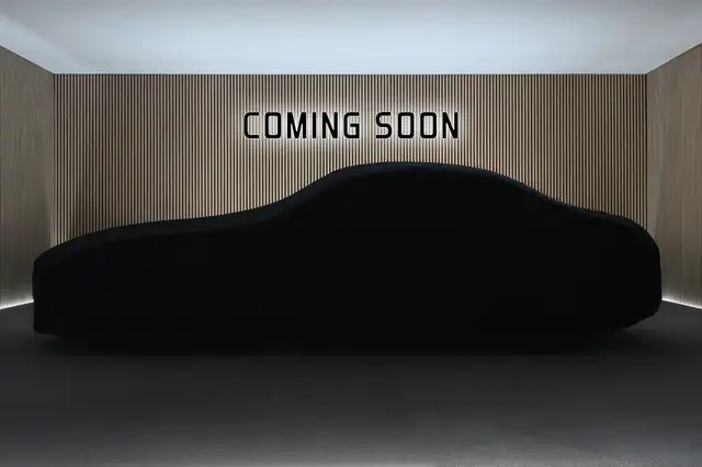 Ferrari 812 Superfast*Lift*Carbon*7000km*Rosso Corsa