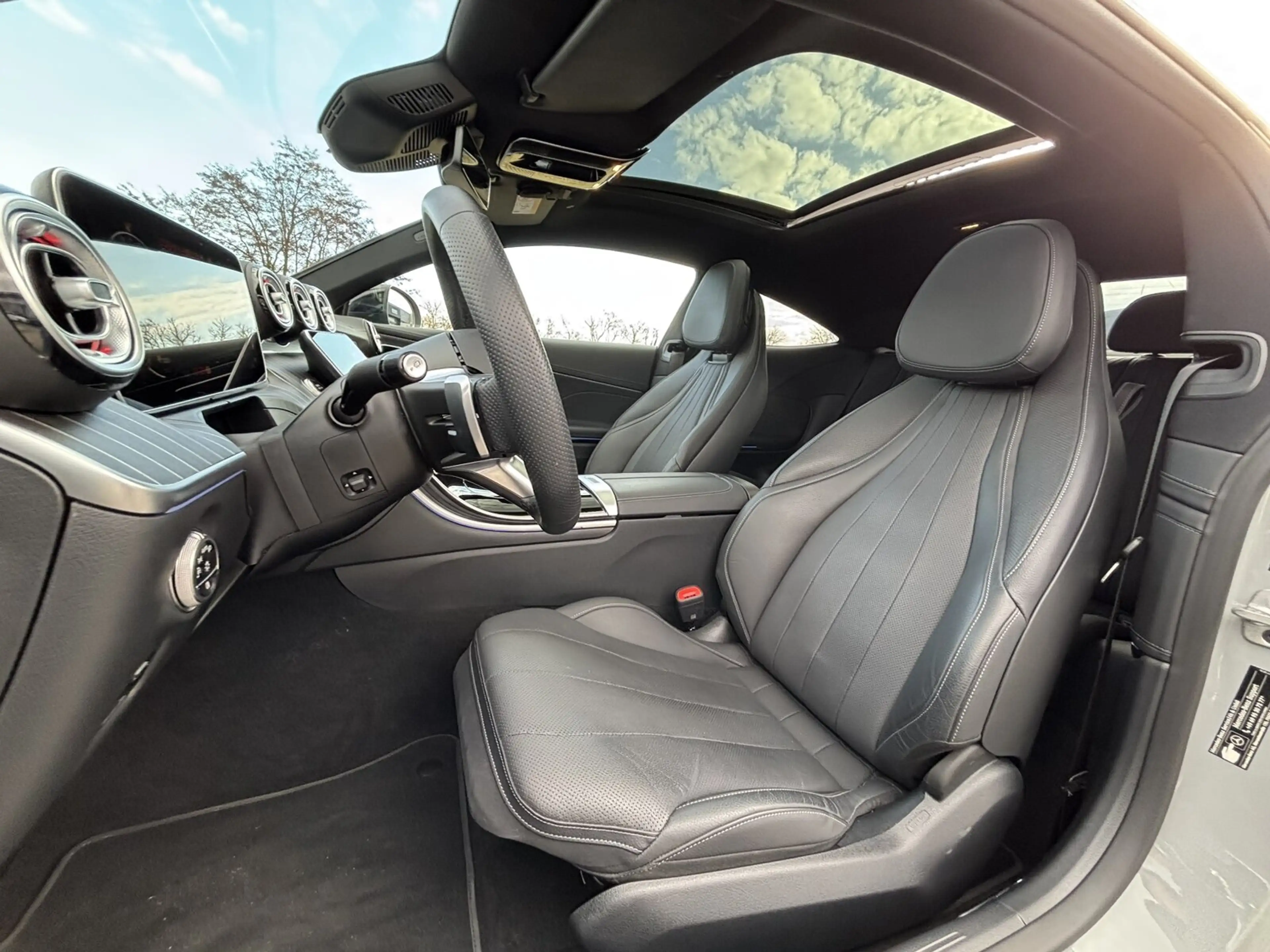 Mercedes-Benz CLE 300 CLE 300 e AMG-Premium-Plus+Night+Burm+Sitzklima+ — photo 14
