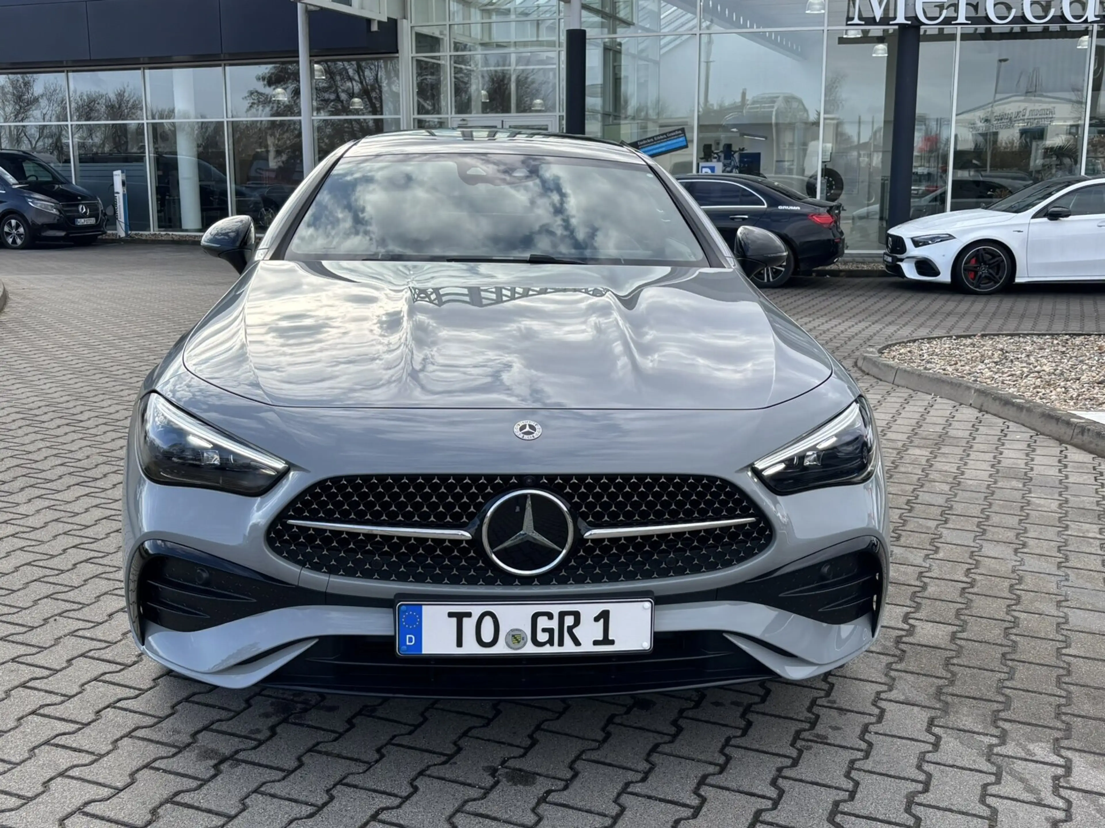 Mercedes-Benz CLE 300 CLE 300 e AMG-Premium-Plus+Night+Burm+Sitzklima+ — photo 2
