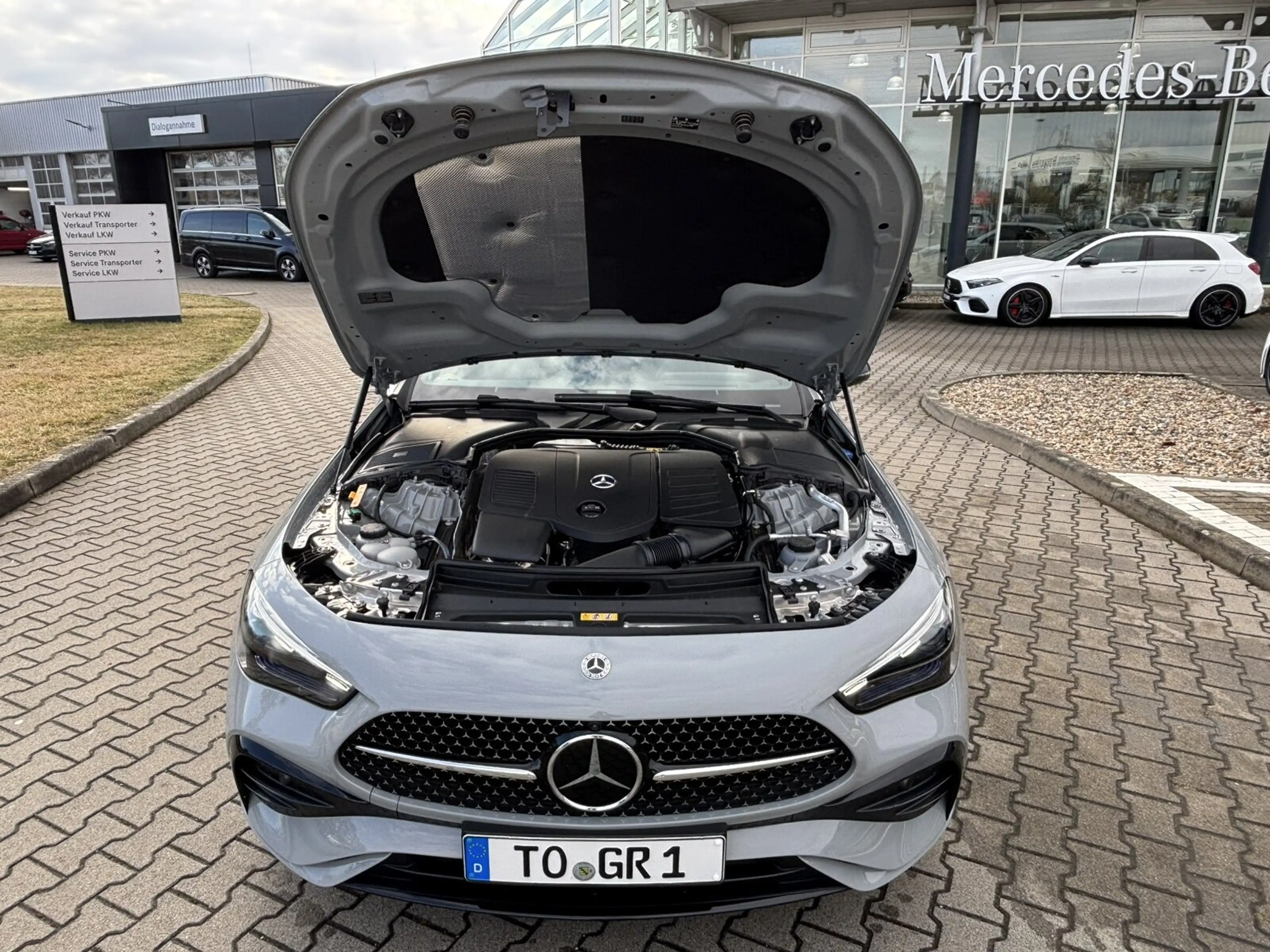 Mercedes-Benz CLE 300 CLE 300 e AMG-Premium-Plus+Night+Burm+Sitzklima+ — photo 12