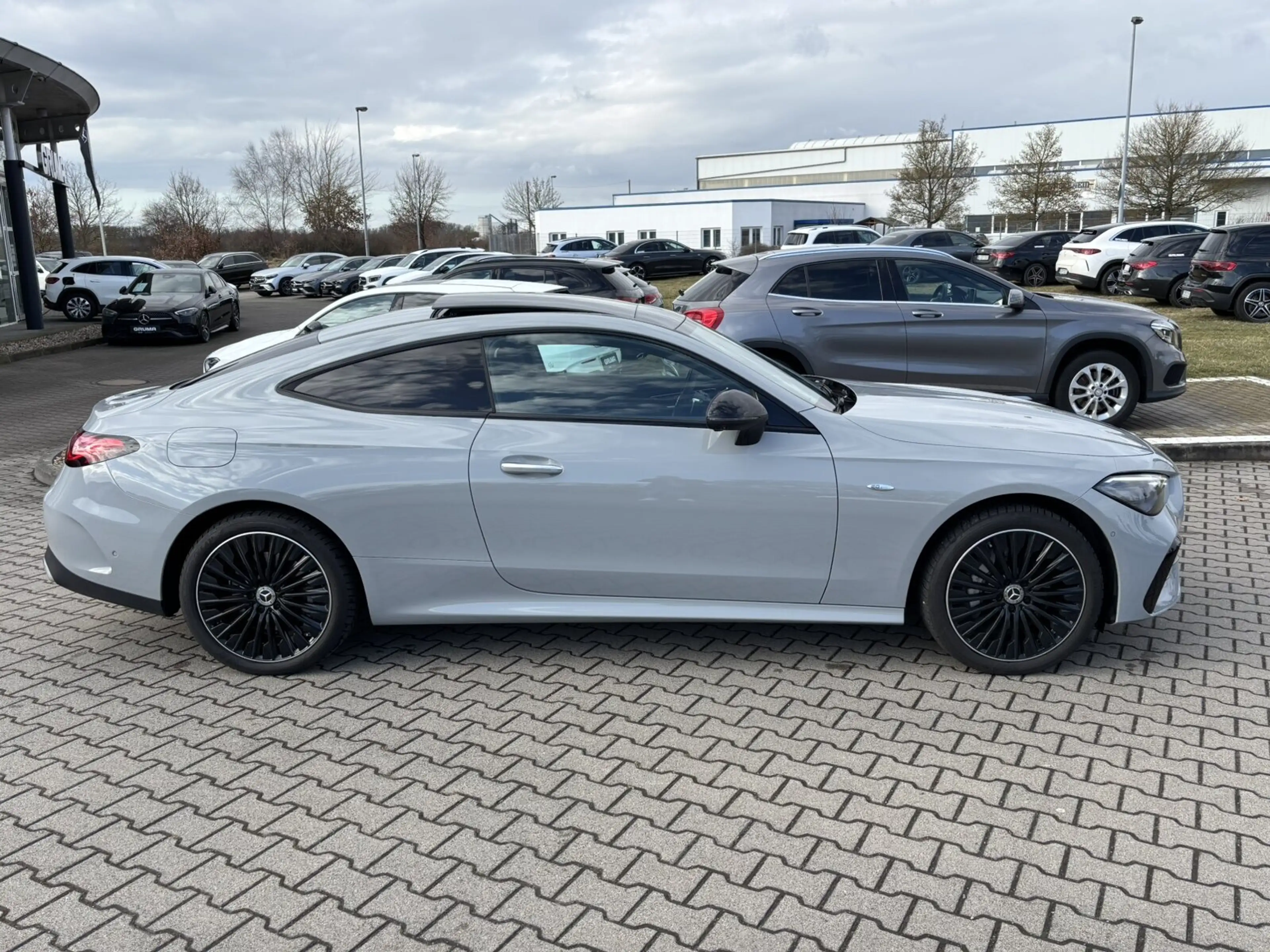 Mercedes-Benz CLE 300 CLE 300 e AMG-Premium-Plus+Night+Burm+Sitzklima+ — photo 4