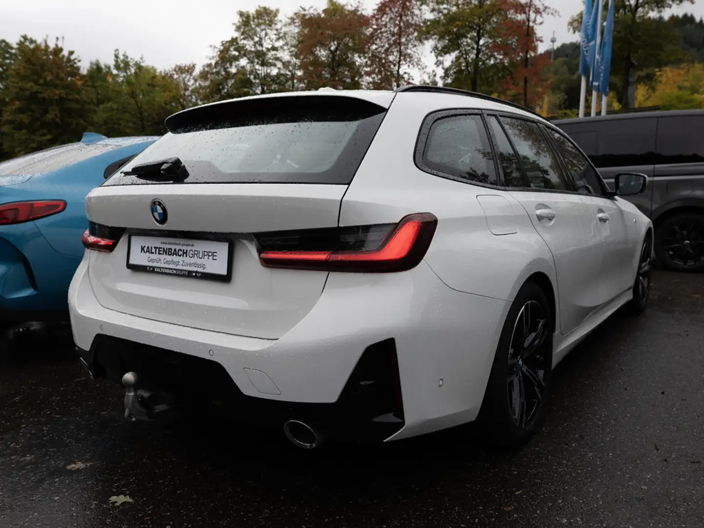 BMW 320 d Touring xDrive M-Sport AHK STANDHZ 360° Blanc - 2