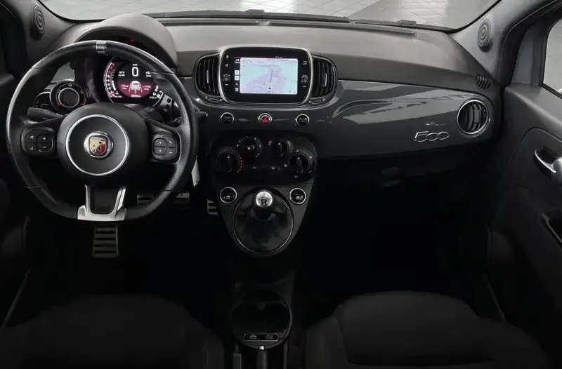 Annonce voiture d'occasion Abarth 595 - CARADIZE