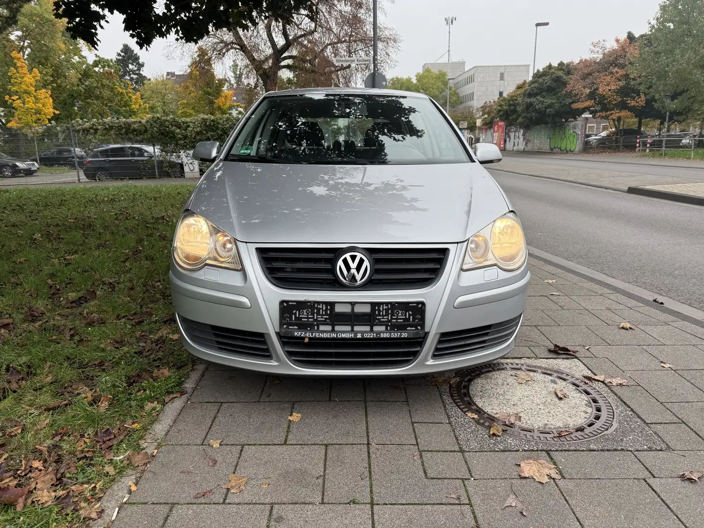 Volkswagen Polo Polo 1.2 mit Neue TÜV Grau - 1