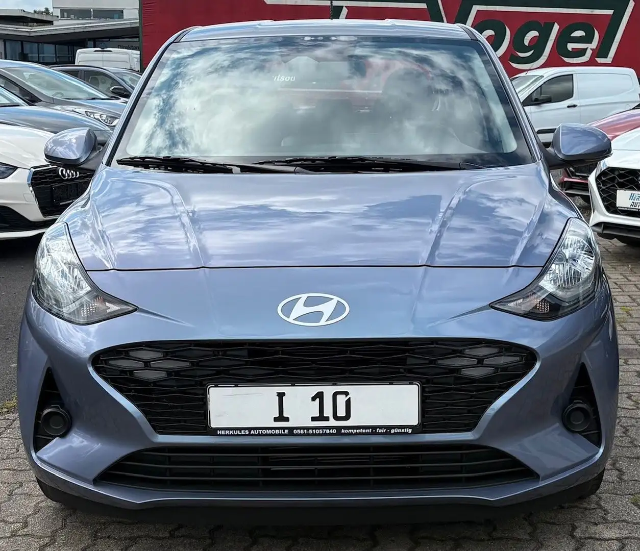 Hyundai i10 1.0 Automatik/Navi/Sitzheizung/Kamera/PDC Blau - 2