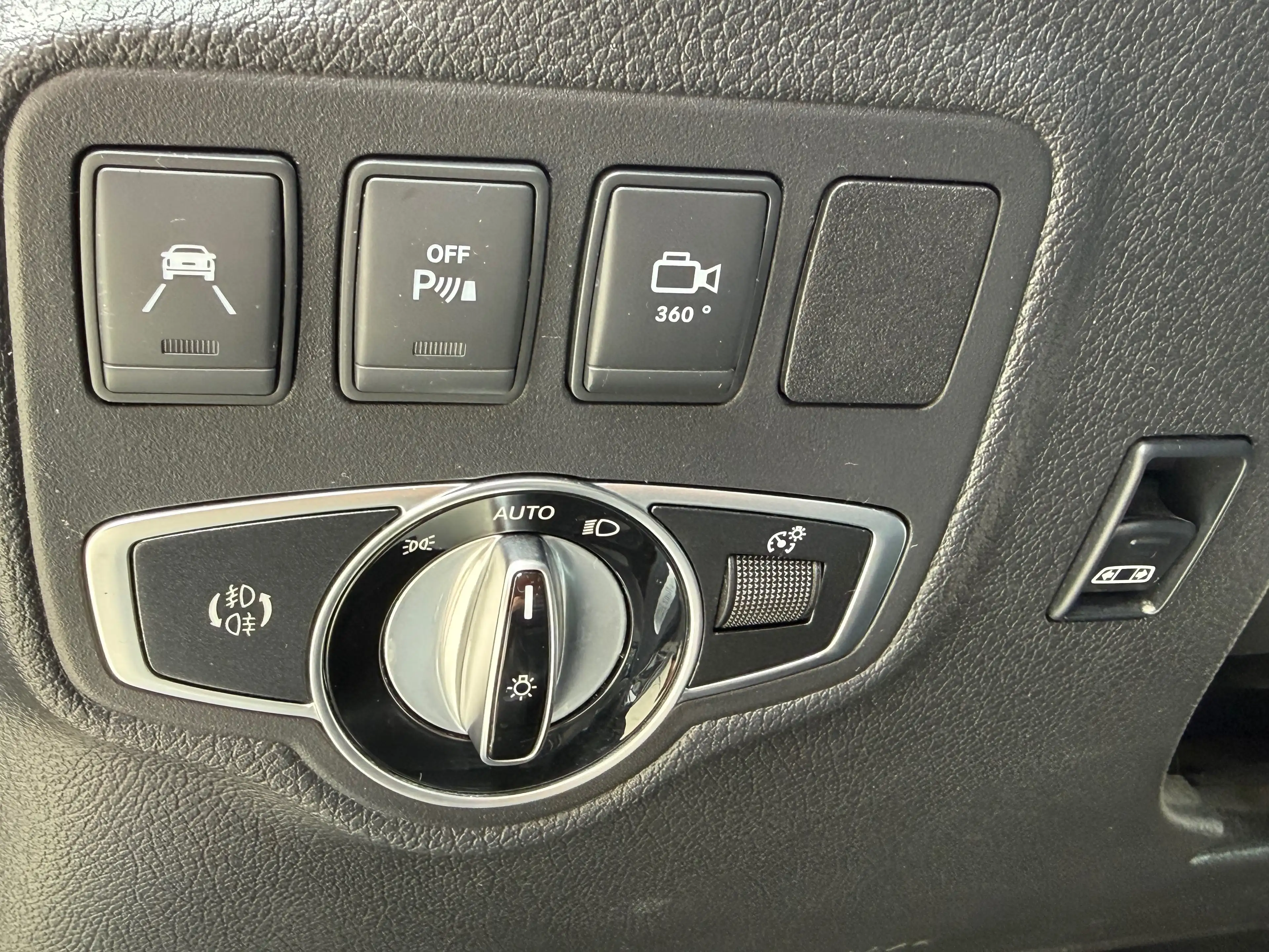 Mercedes-Benz X 350 d 4Matic Automaat Euro 6d/ 258pk/ Trekhaak 3500kg/ € 32.223 + BTW — photo 8