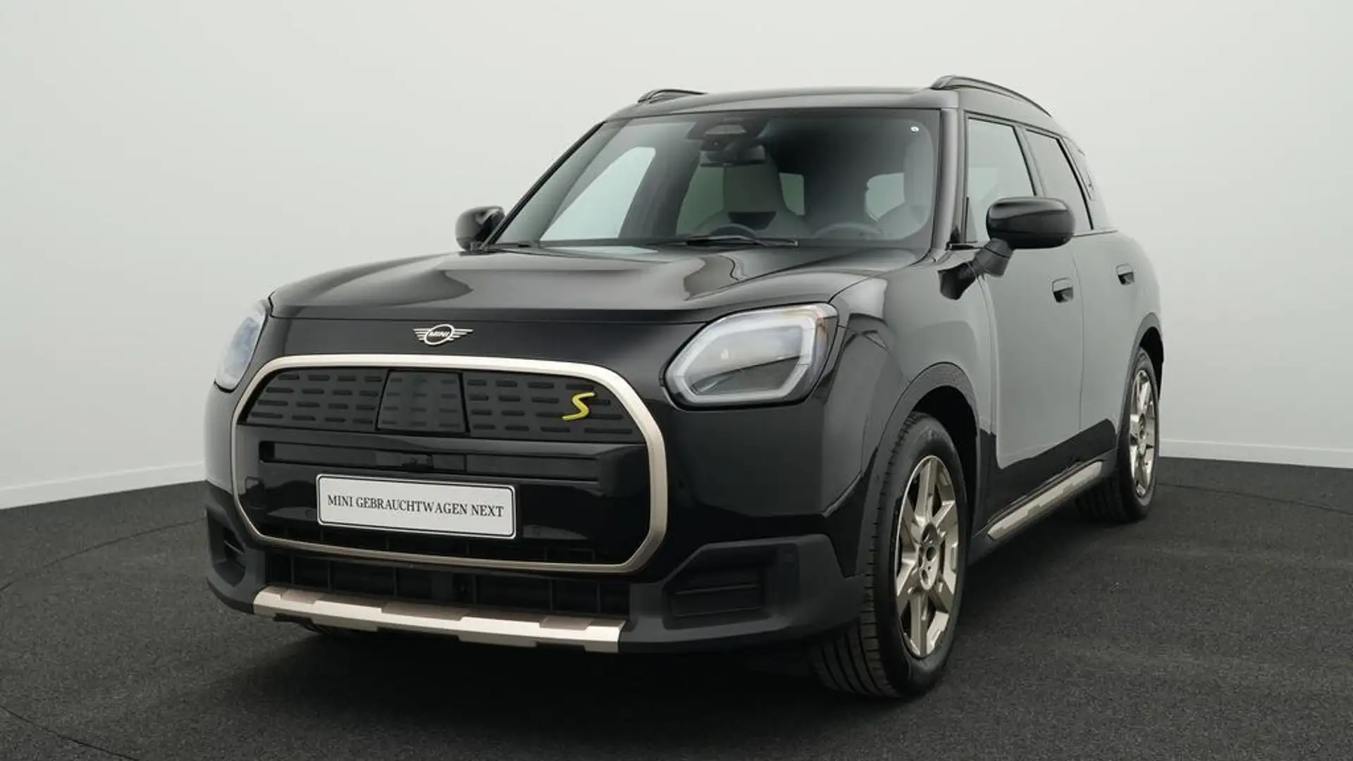 MINI Countryman SE All4 Favoured Trim Noir - 1
