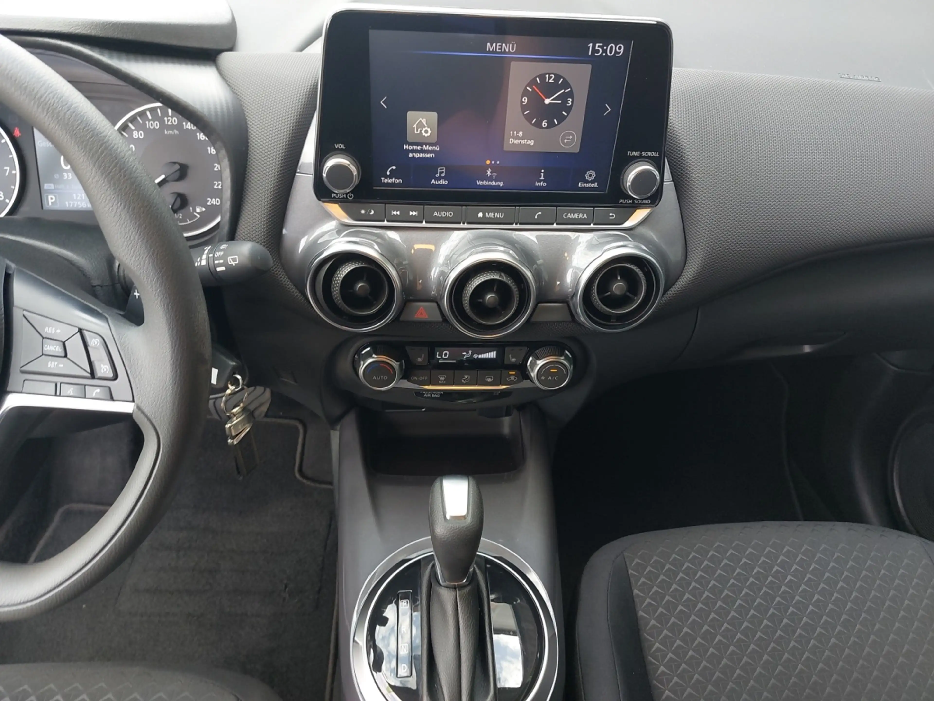 Nissan Juke 1.0 DIG-T Acenta DCT Aut. — photo 9