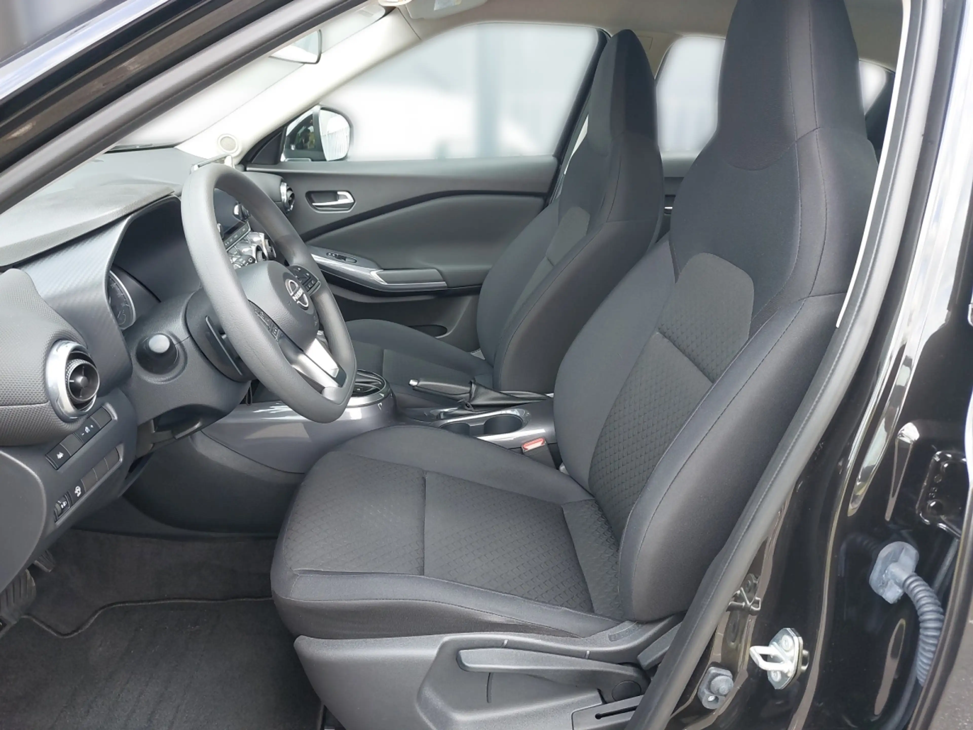 Nissan Juke 1.0 DIG-T Acenta DCT Aut. — photo 5