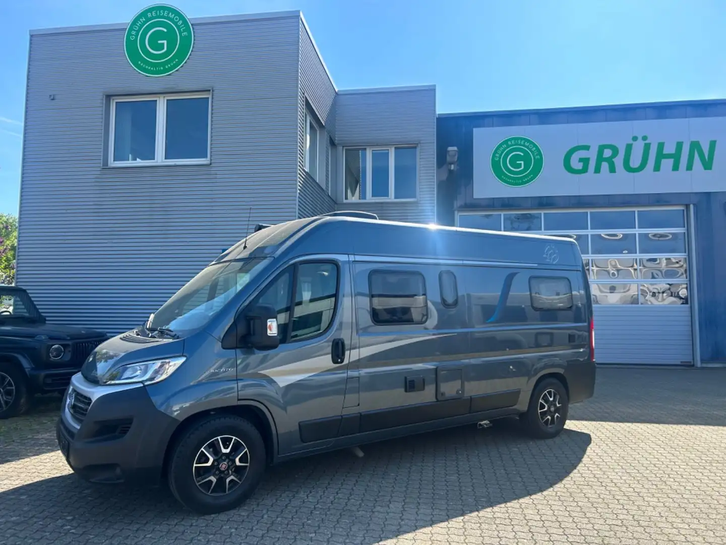 Knaus BoxStar 600 Lifetime /9G-Automatik /Längsbett Gris - 1